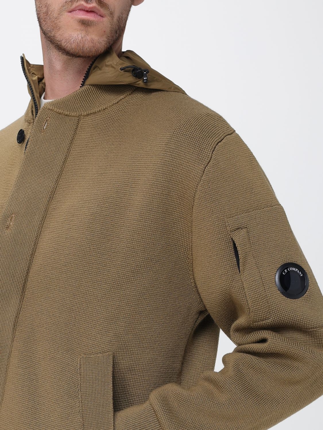[C.P. Company] Cardigan FW26 21CMKN013A006390M 340