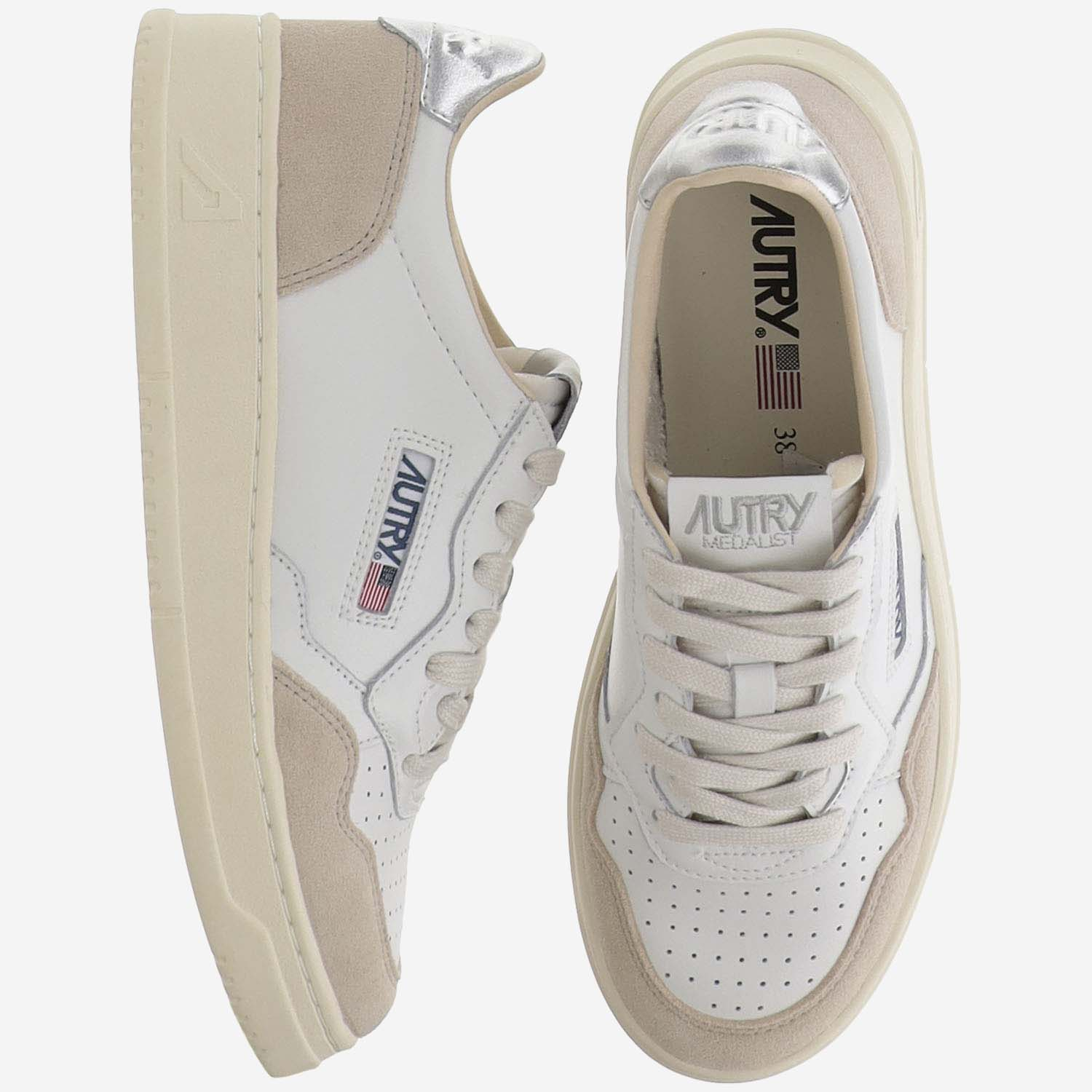 [AUTRY] Sneakers FW26 AULWLS74LEATSUEDEWHTSILVER
