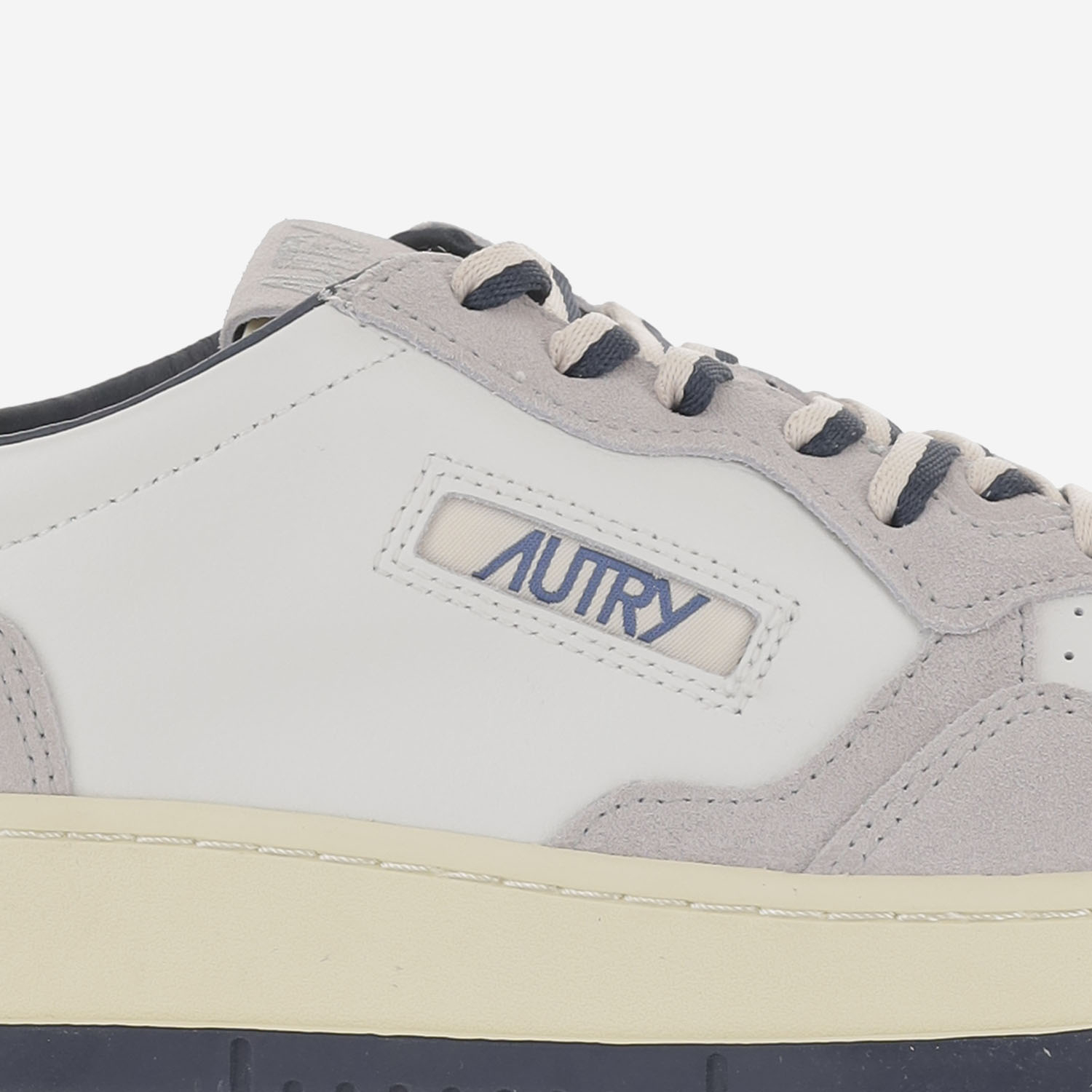 [AUTRY] Sneakers FW26 AULMBW04LEASUEBICWHTVAPOR