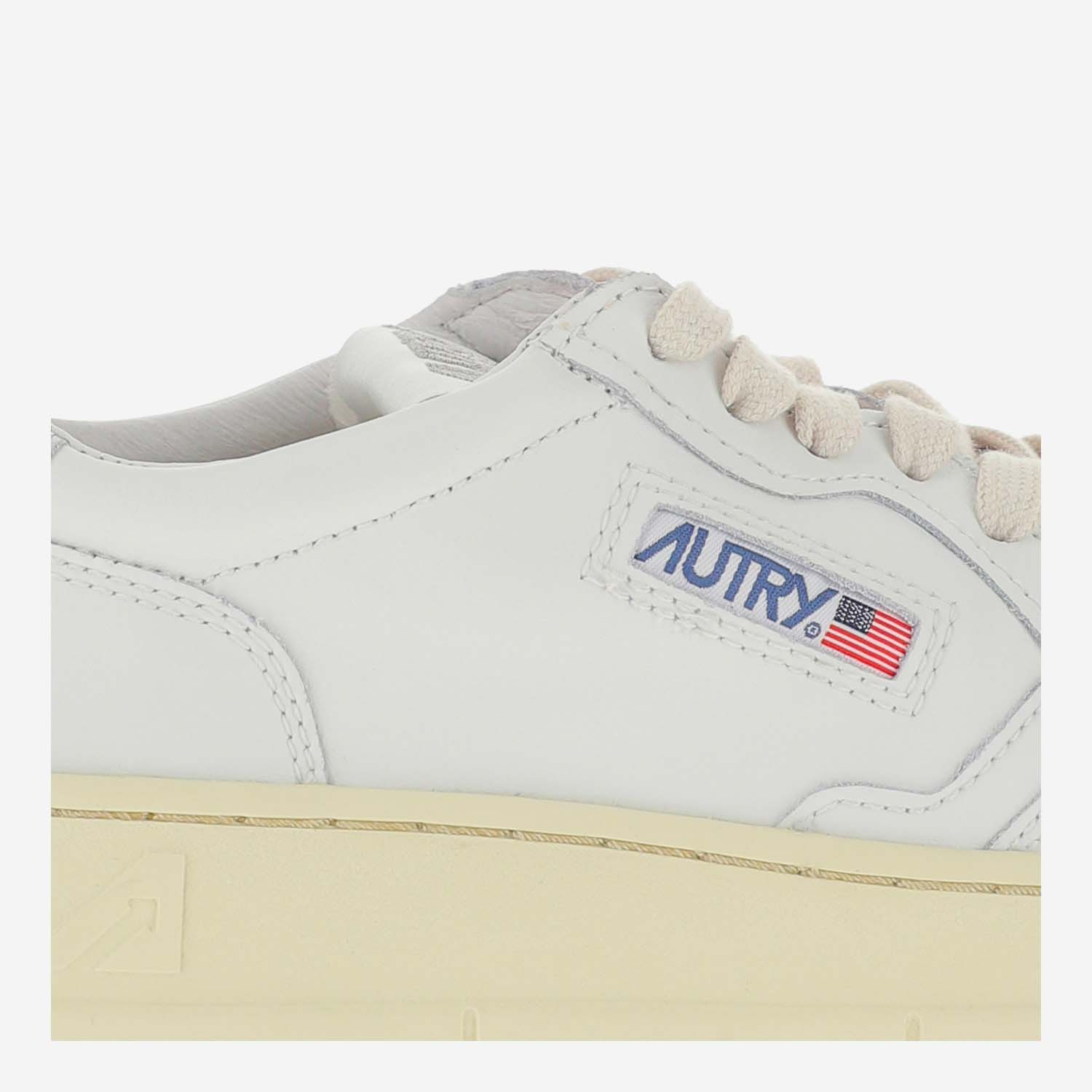 [AUTRY] Sneakers FW26 AULWLL05LEATLEATWHTSILVER