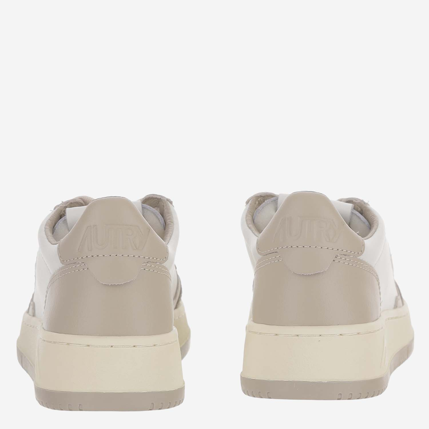 [AUTRY] Sneakers FW26 AULWWB67LEATLEATEHTFEATHER