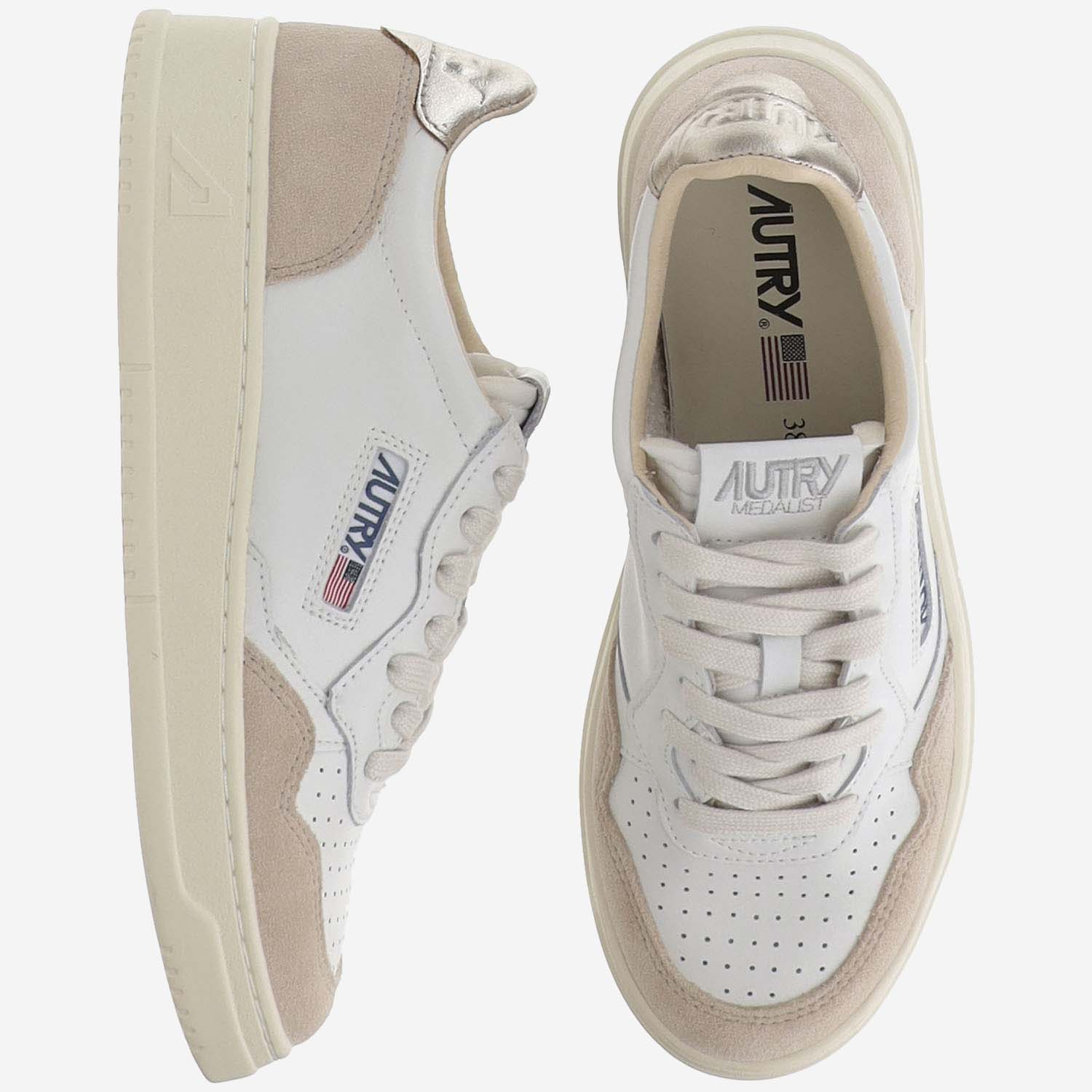 [AUTRY] Sneakers FW26 AULWLS75LEATSUEDEWHTGOLD