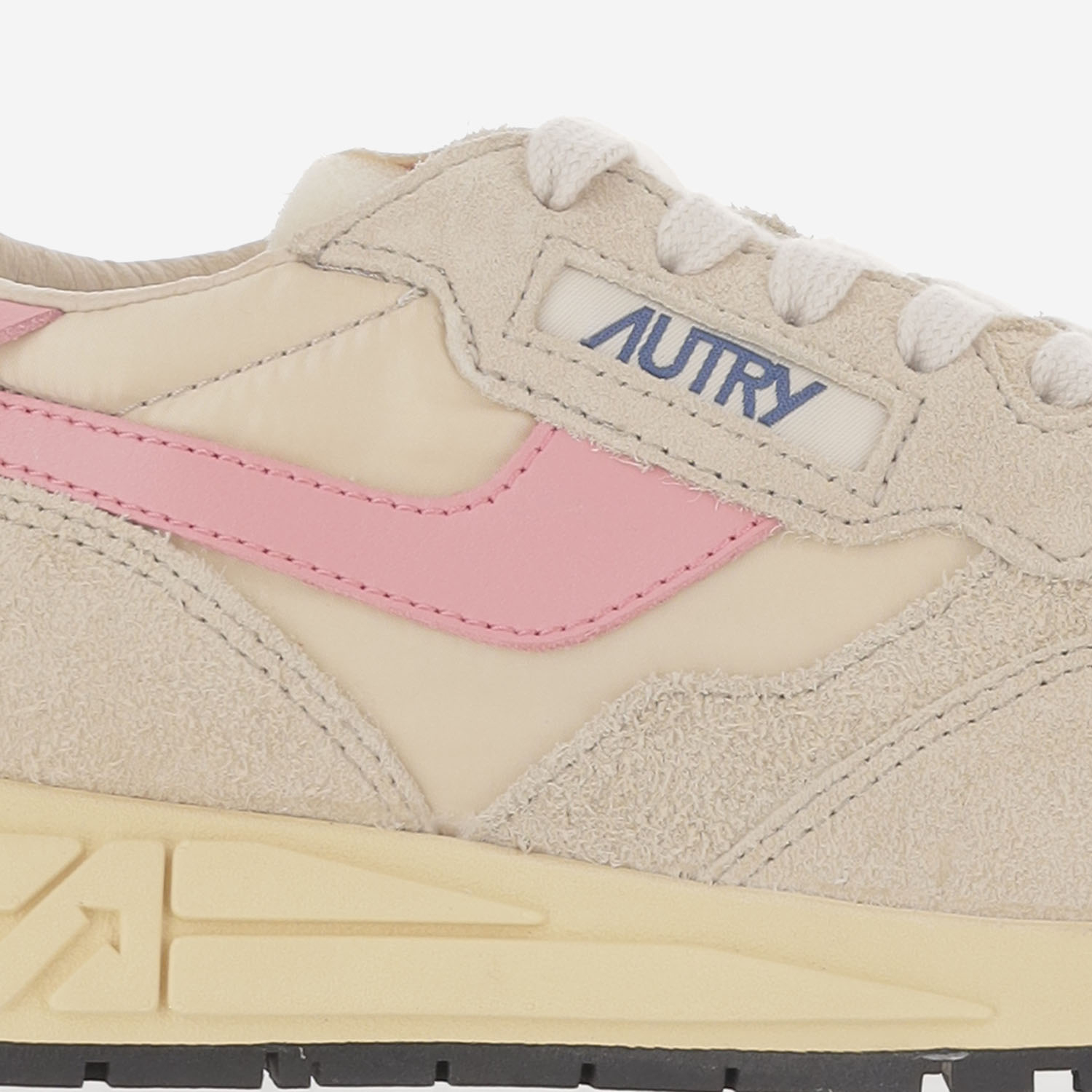 [AUTRY] Sneakers FW26 WWLWUT61SUEDENETECRUGERA