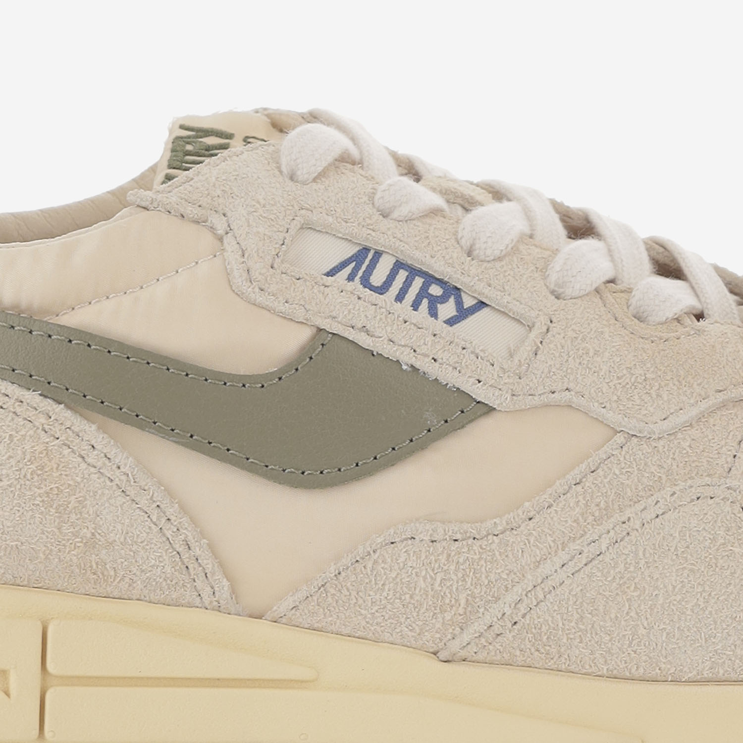[AUTRY] Sneakers FW26 WWLMUT62SUEDENETECRUCOVGRN
