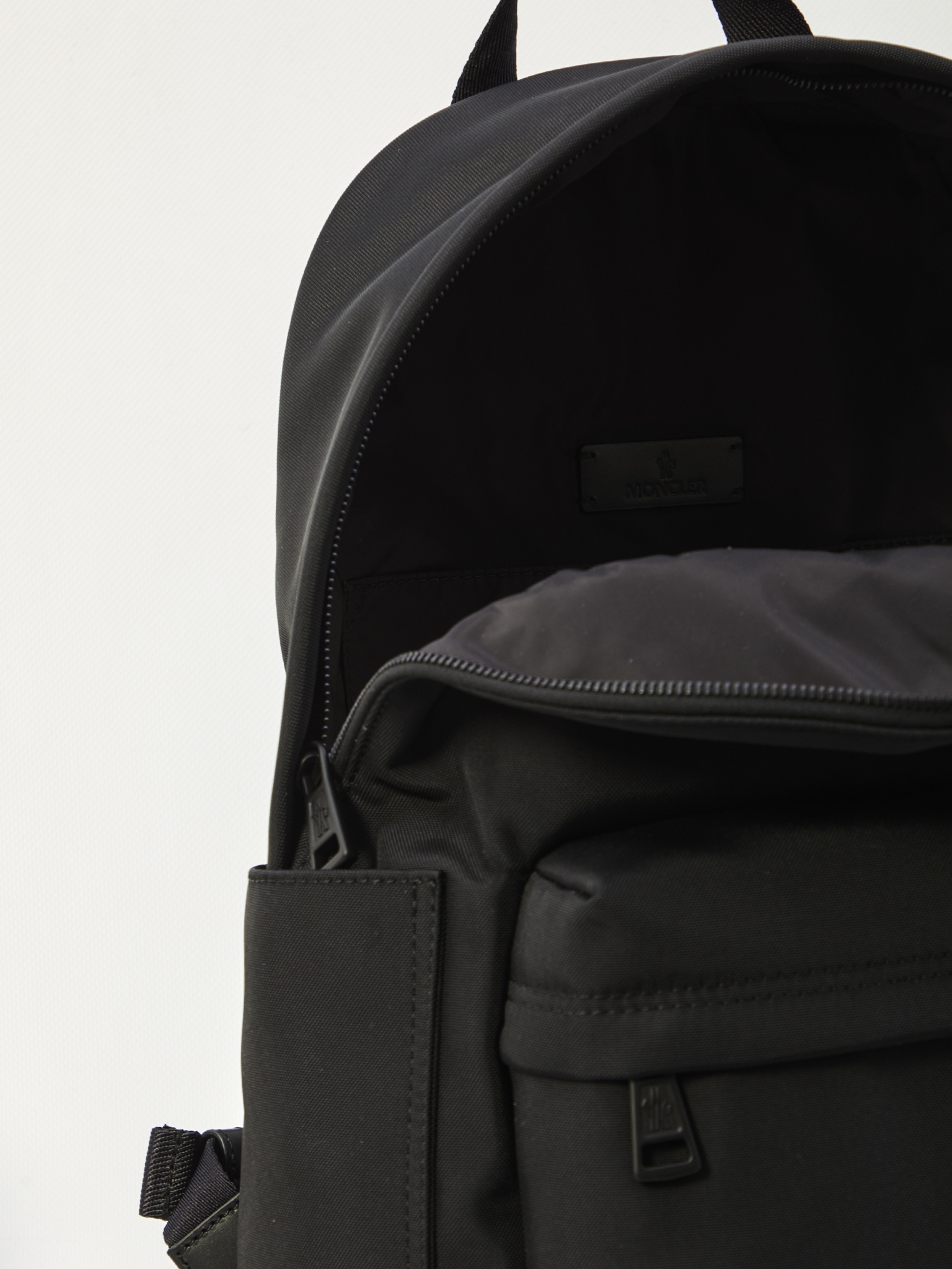 [Moncler] Backpack FW26 L109A5A00009_M7755_999