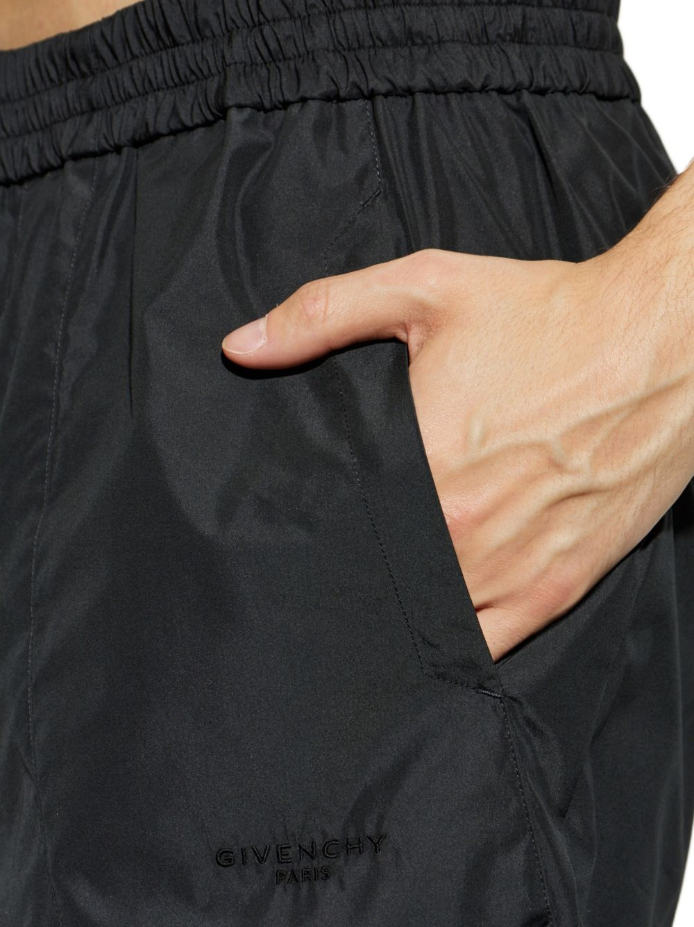 [Givenchy] Jogger pants FW26 BM51S61YMJ001