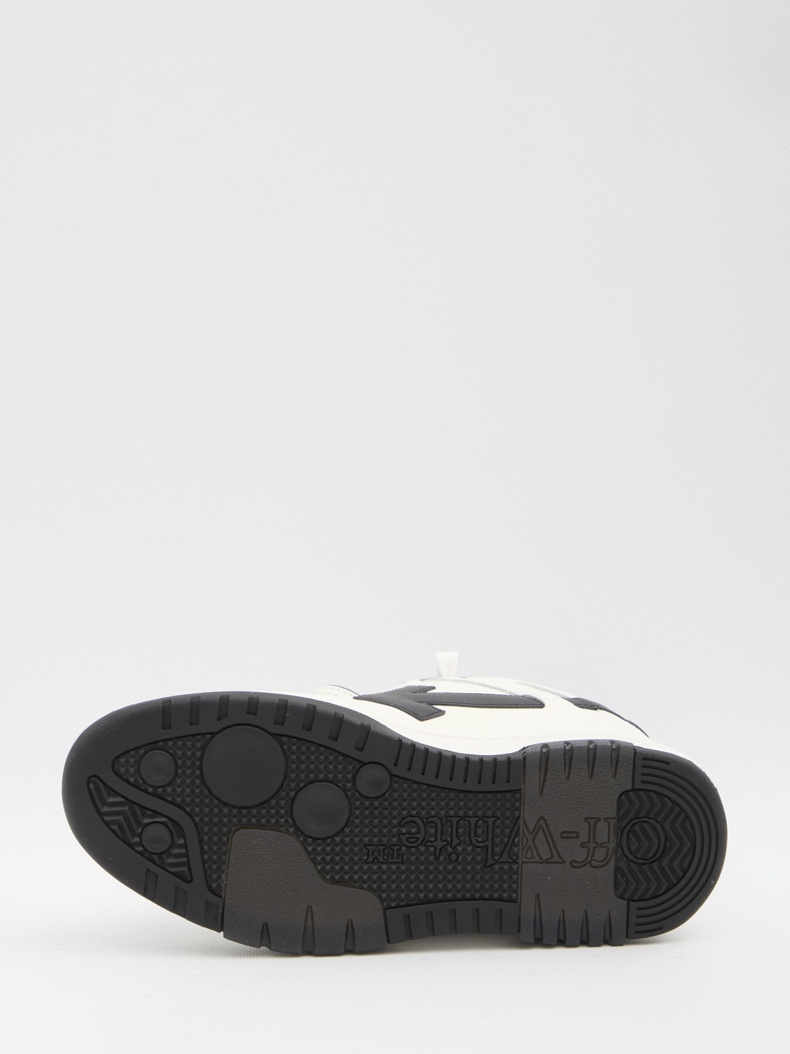 [Off White] Sneakers FW26 OMIA189C99_LEA019_0110