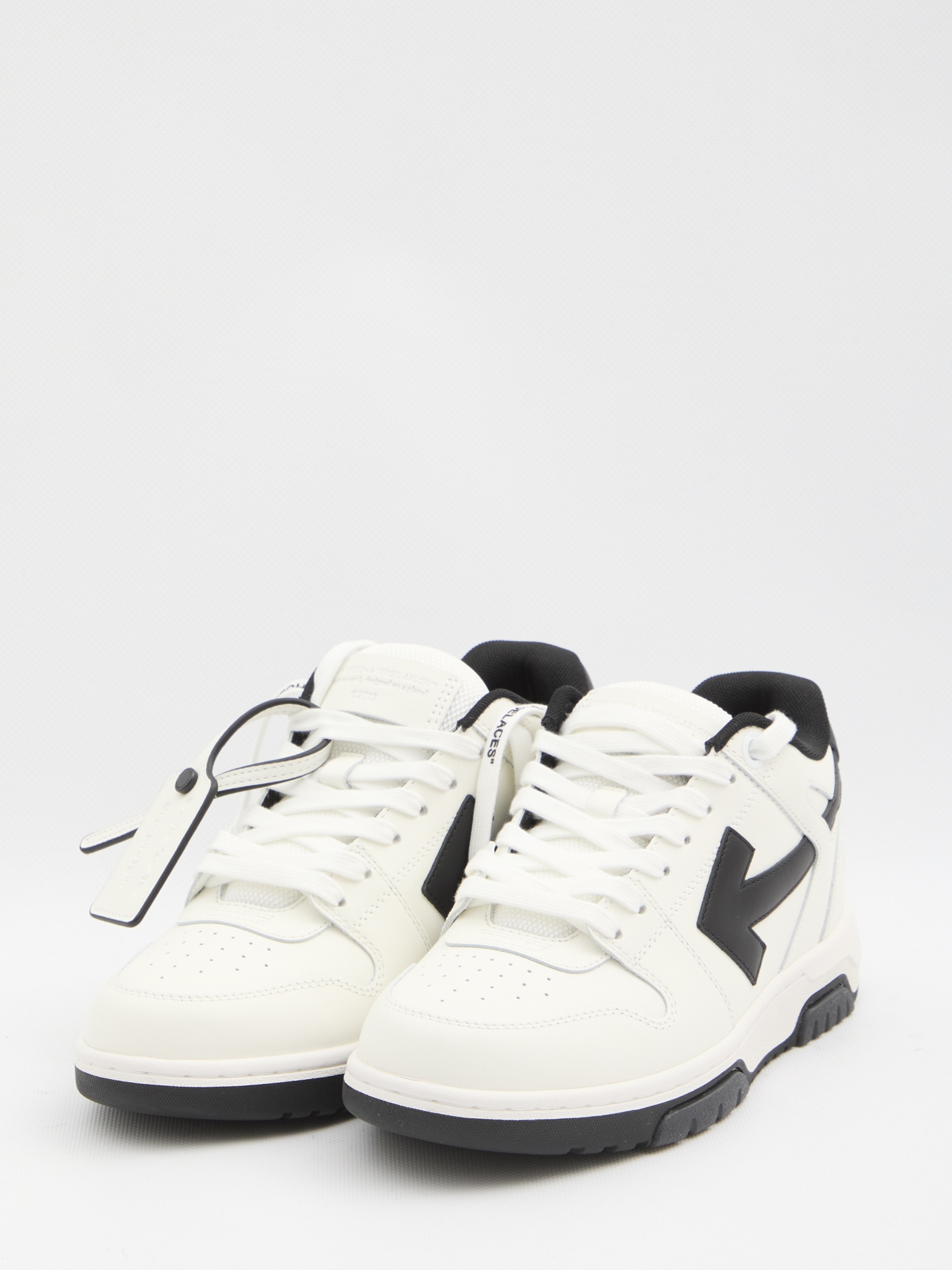 [Off White] Sneakers FW26 OMIA189C99_LEA019_0110
