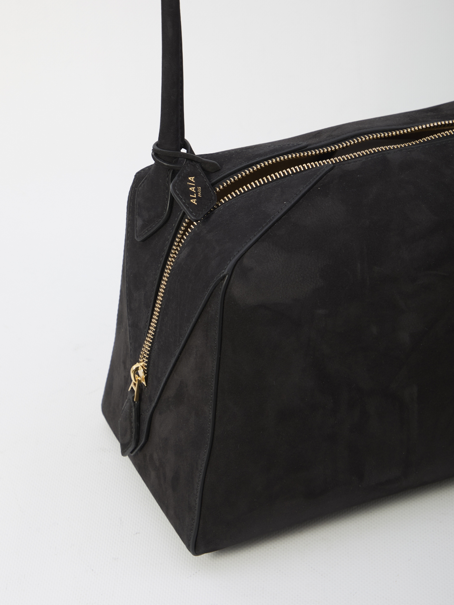 [Alaia] Shoulder bag SS26 AA1L2019CA214__999