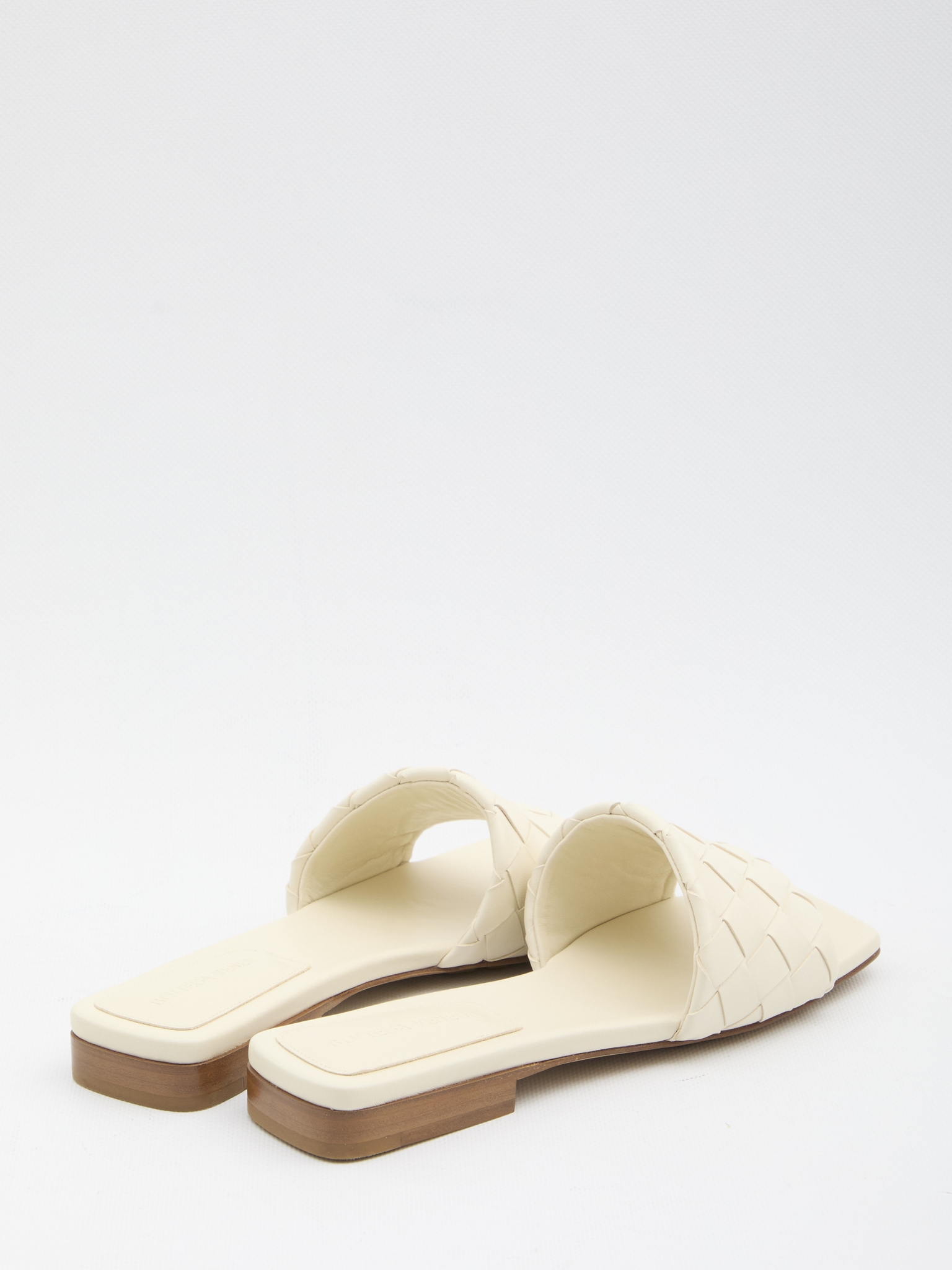 [Bottega Veneta] Sandals SS26 837737_V2ED0_9031