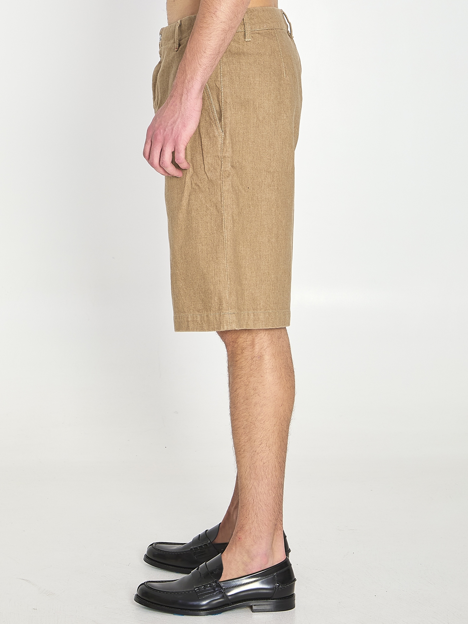[JACQUEMUS] Shorts SS26 SOM00544A_D00058_150