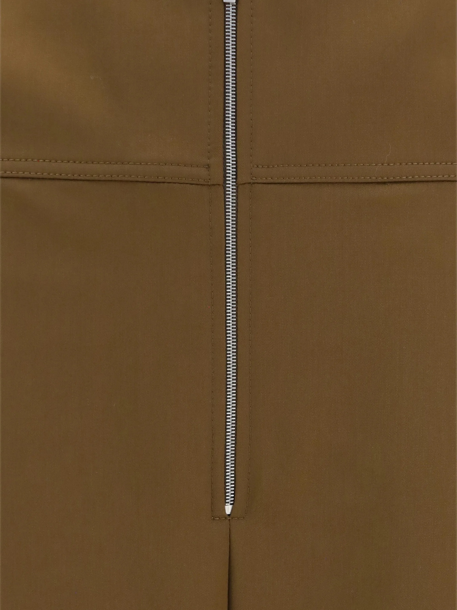 [Salvatore Ferragamo] Trousers FW26 13I526795942