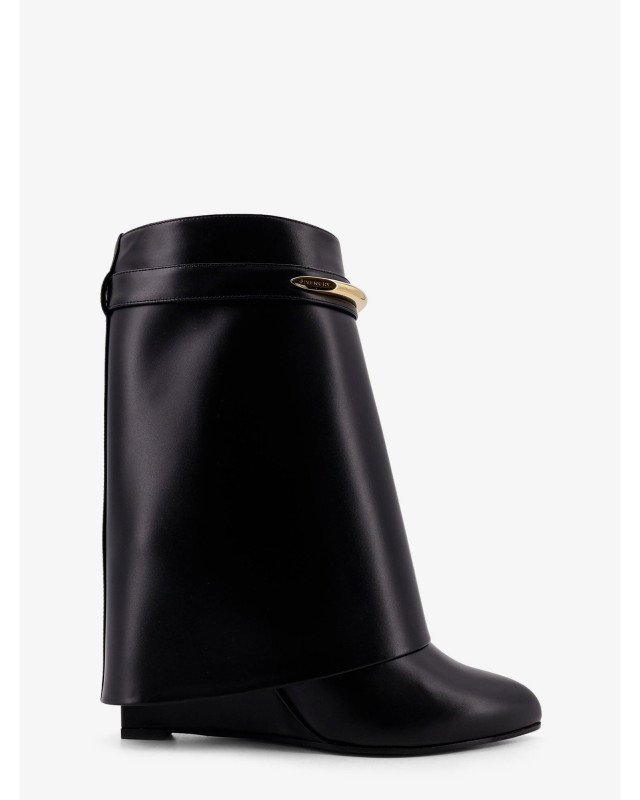 [Givenchy] Boots FW26 BE605LE1J7001