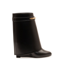 [Givenchy] Boots FW26 BE605LE1J7 001