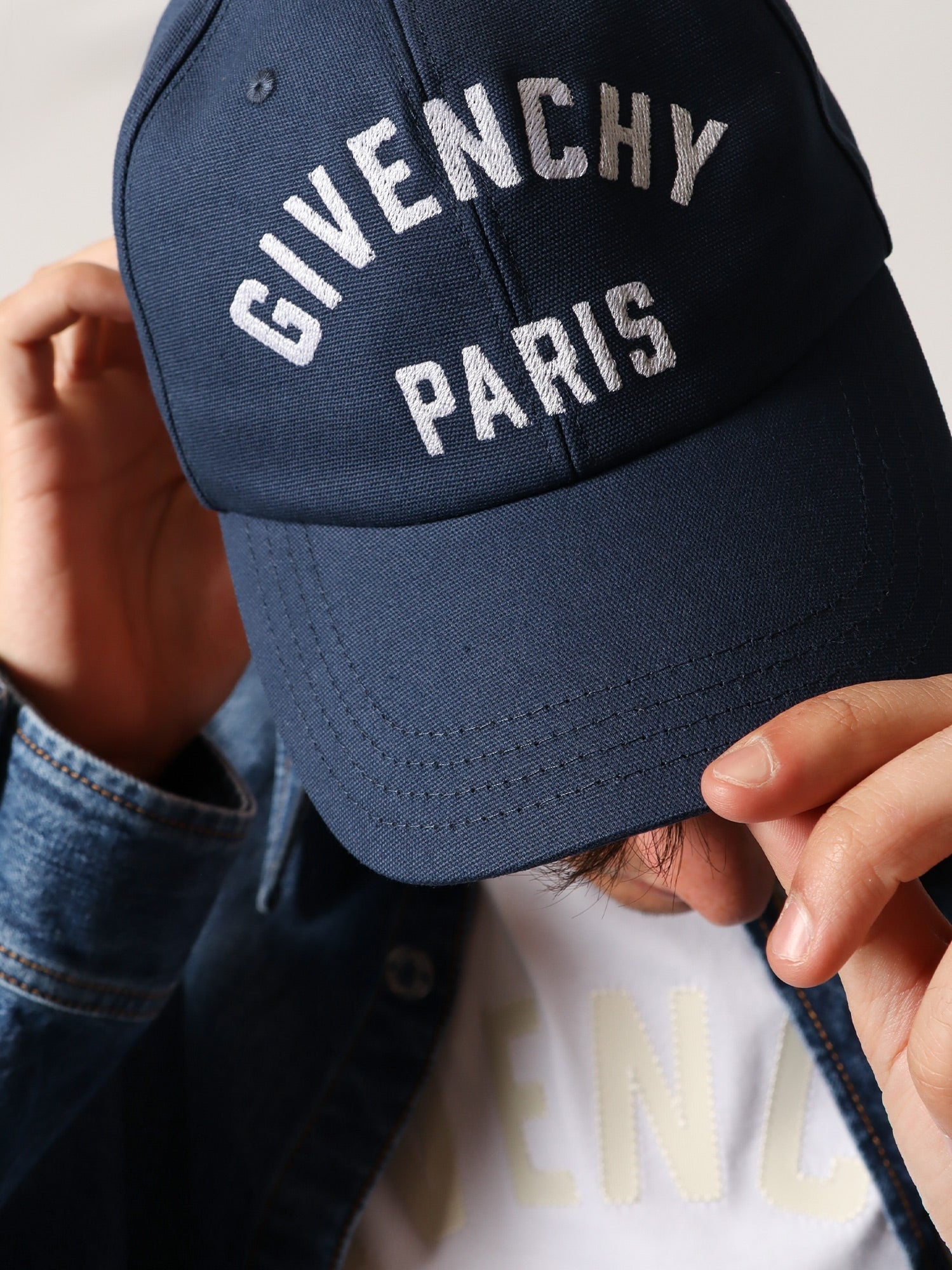[Givenchy] Cap SS26 BPZ0BWP0XV410