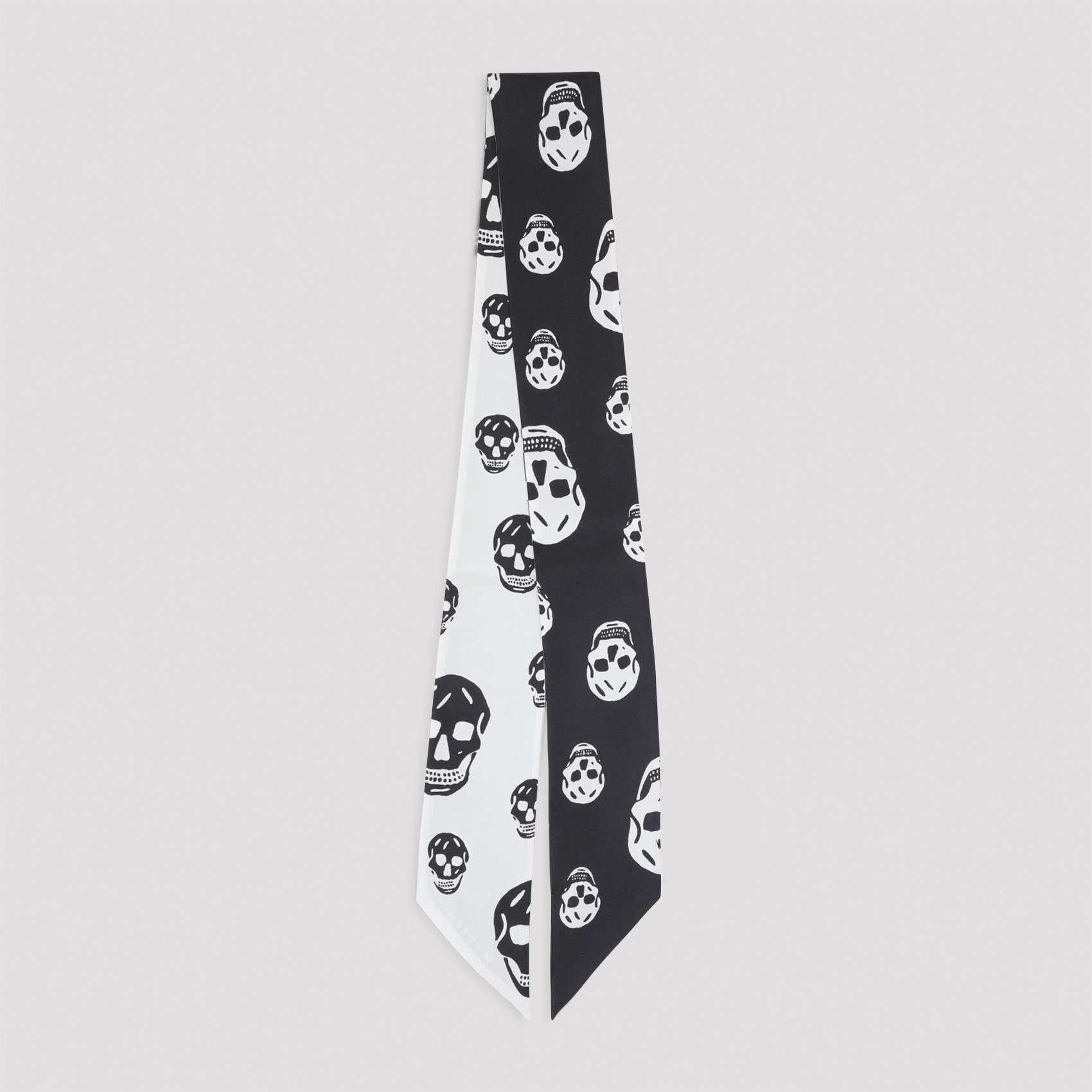 [Alexander McQueen] Scarf FW26 857553.3001Q