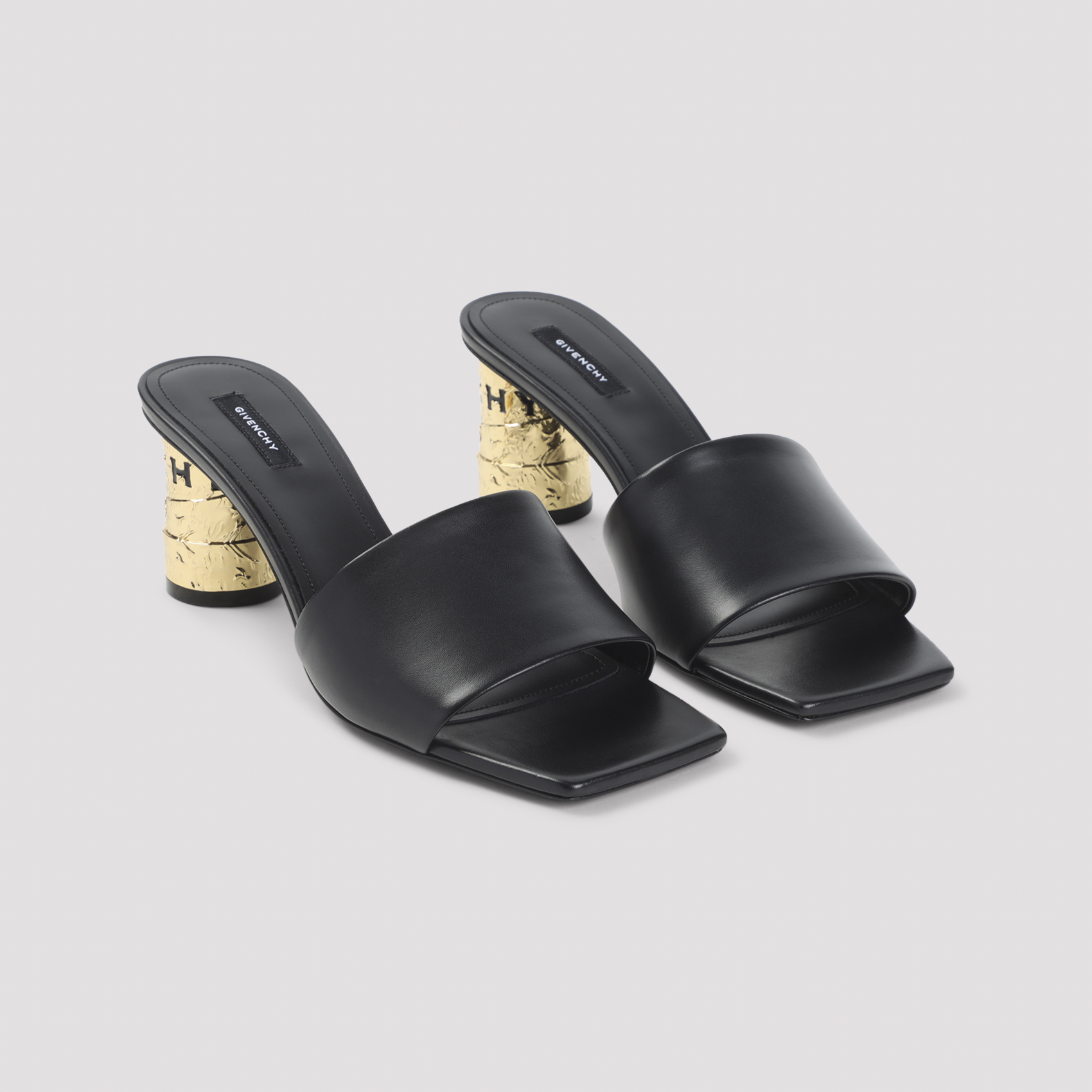 [Givenchy] Sandals FW26 BE30AGE1J7