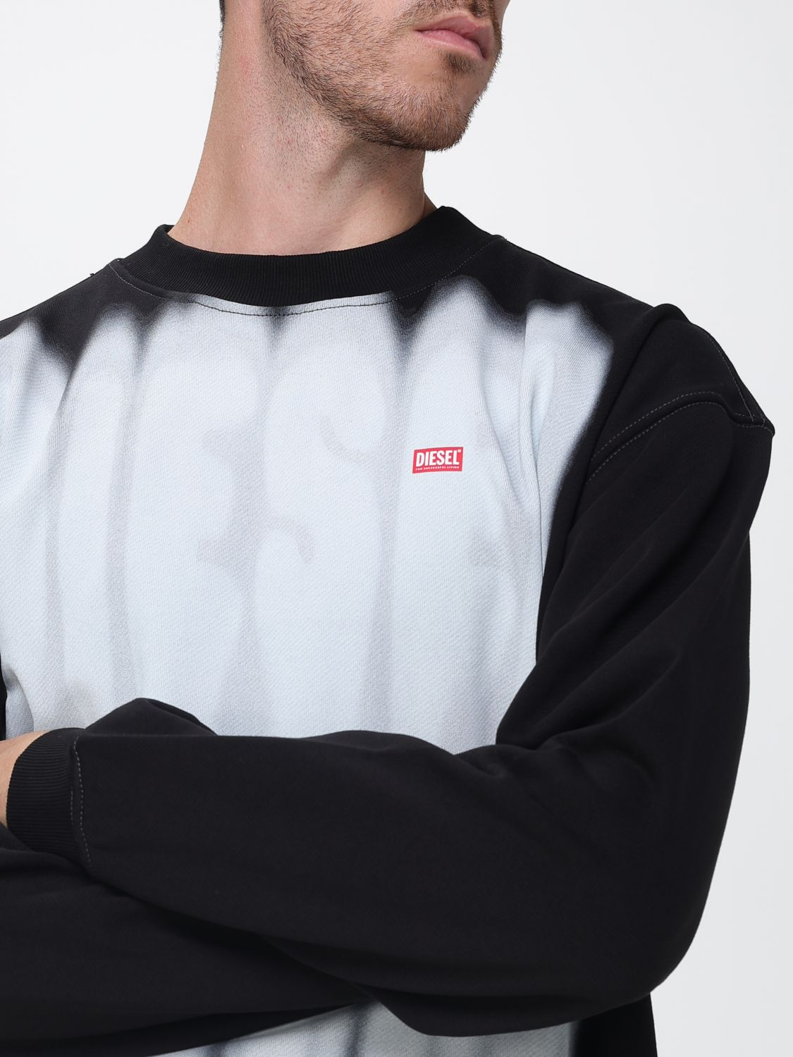[Diesel] Sweatshirt FW26 A226770EFBU 9XX