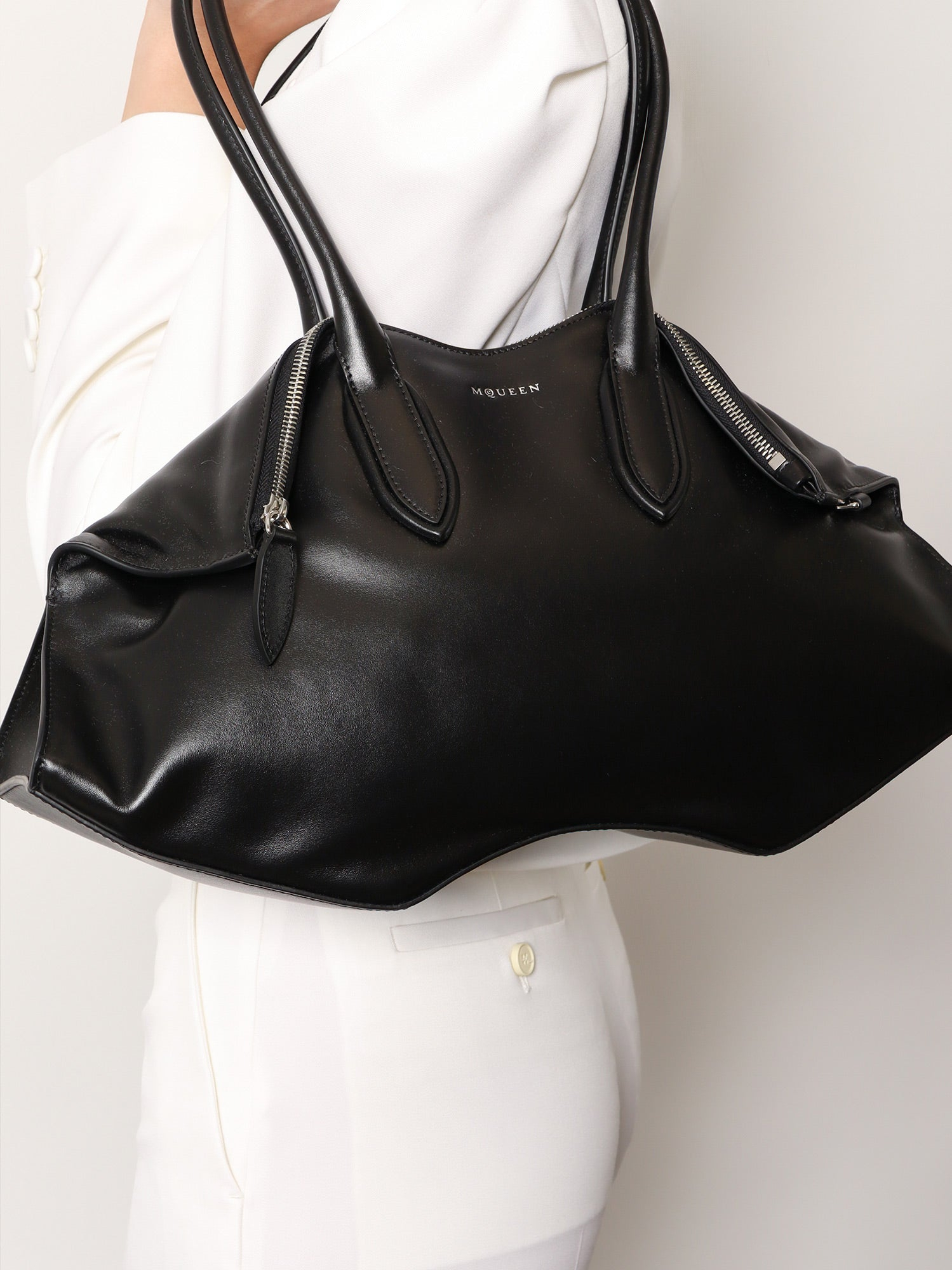[Alexander McQueen] Shoulder bag SS26 8559971VDXA1000