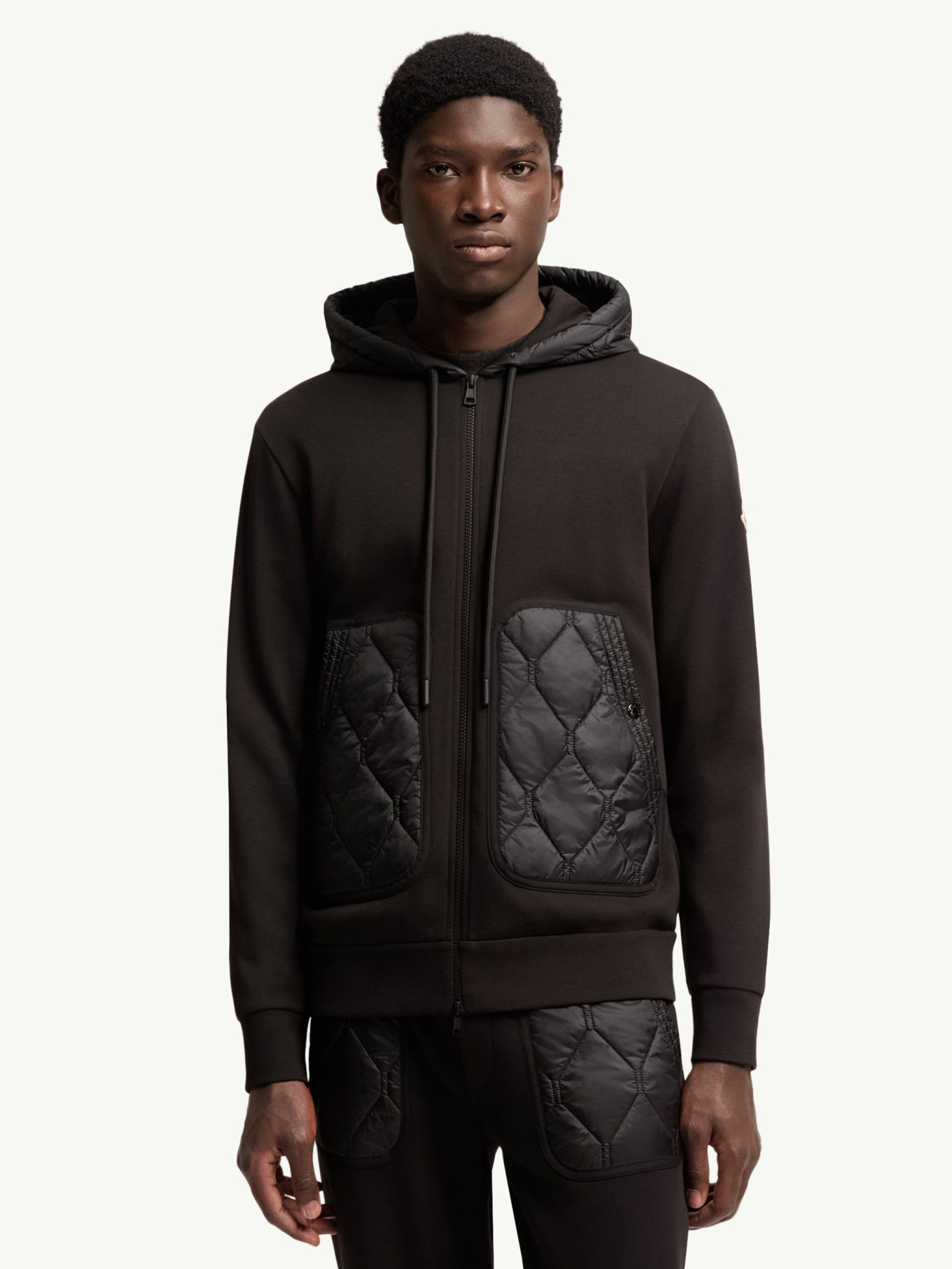 [Moncler] Zip up FW26 L20918G0004389B3P999
