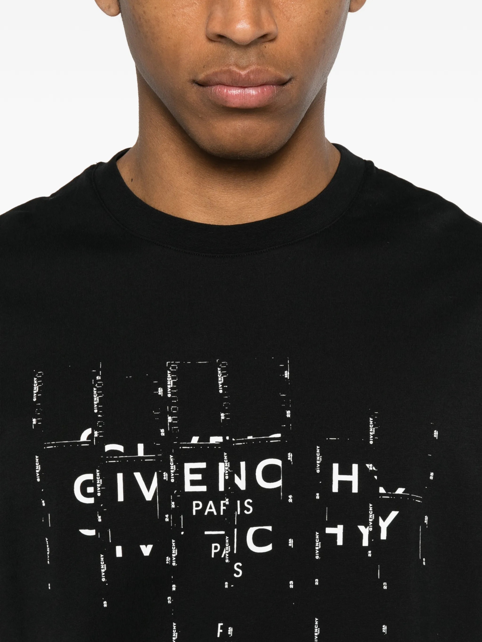[Givenchy] T-shirts Short Sleeve FW26 BM71NK3YU9001