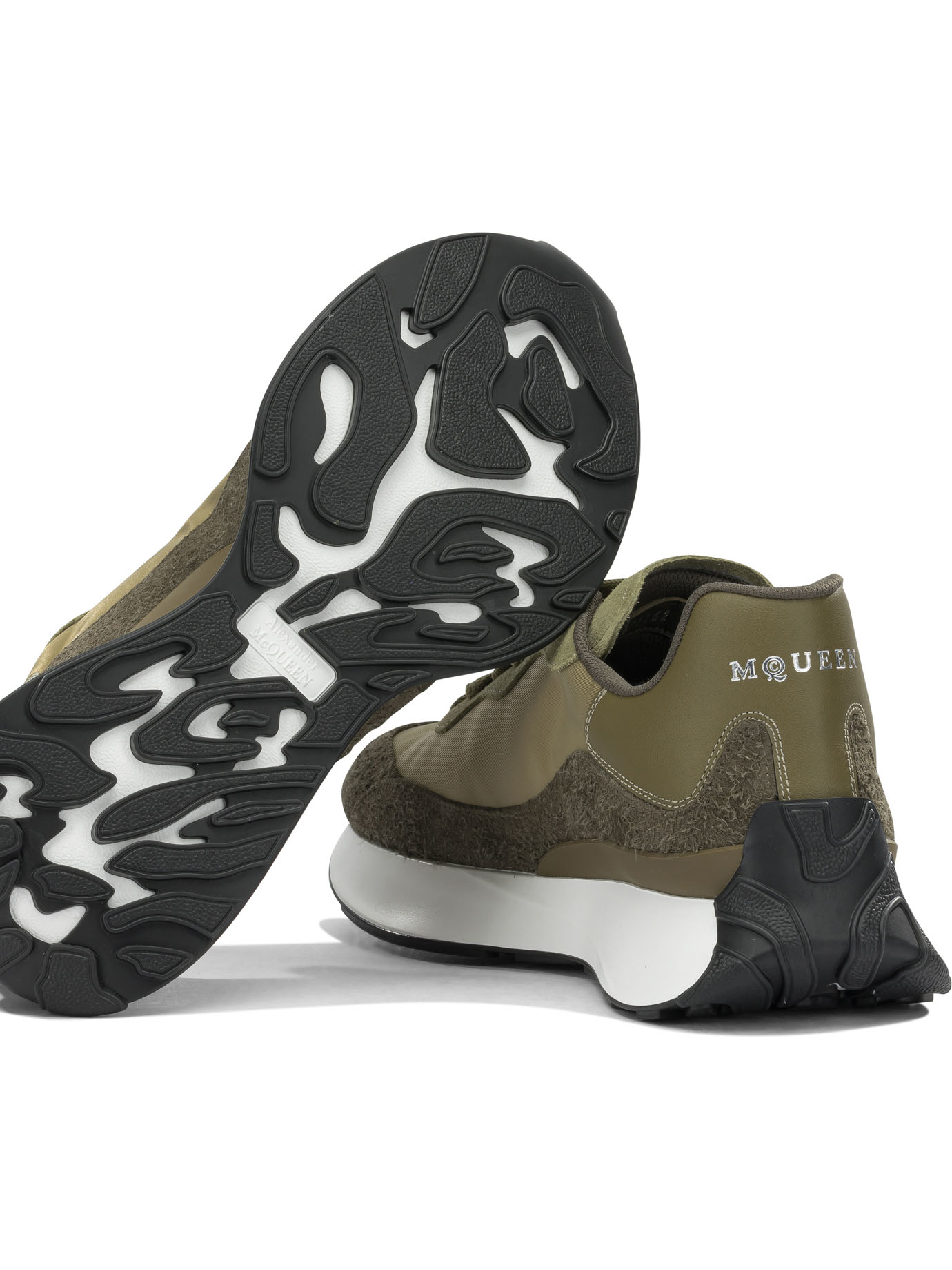 [McQueen] Sneakers FW26 841162WIALL3737
