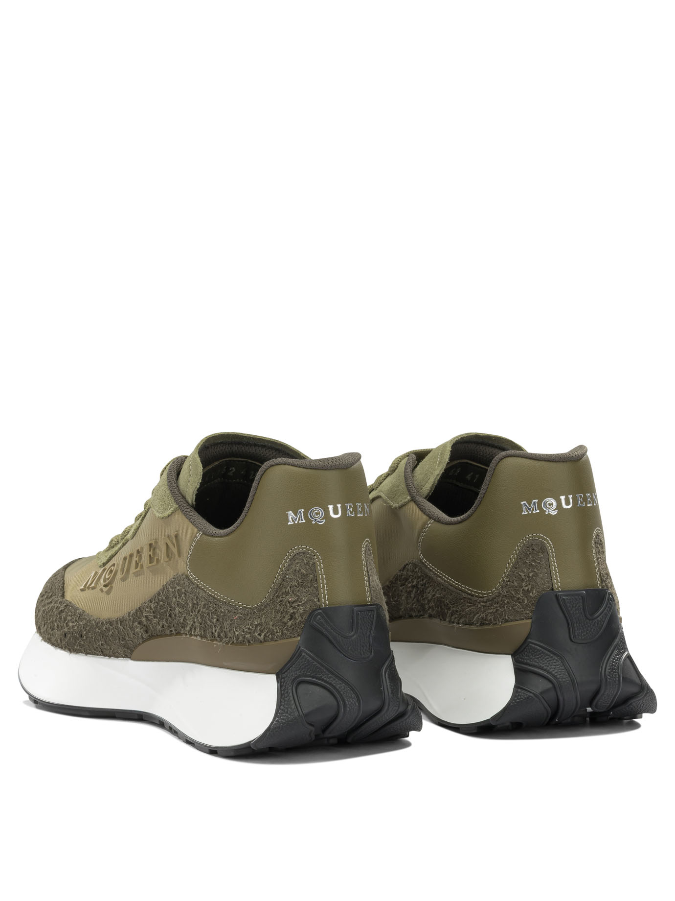 [McQueen] Sneakers FW26 841162WIALL3737