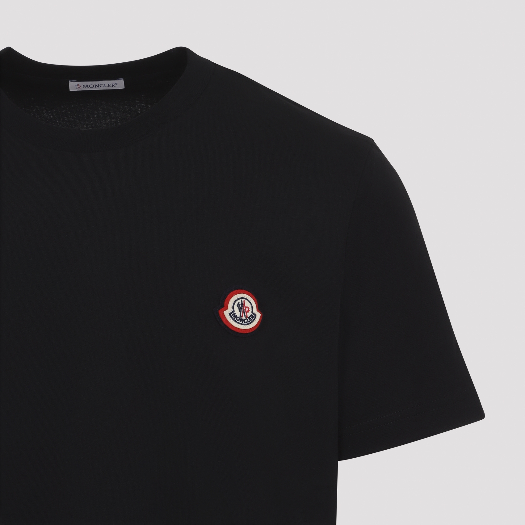 [Moncler] T-shirts Short Sleeve FW26 L20918C00045.89B8Y