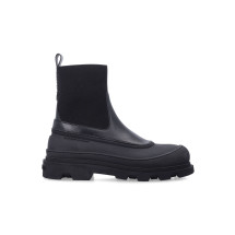 [Moncler] Flat shoes FW26 4F00030M9918999