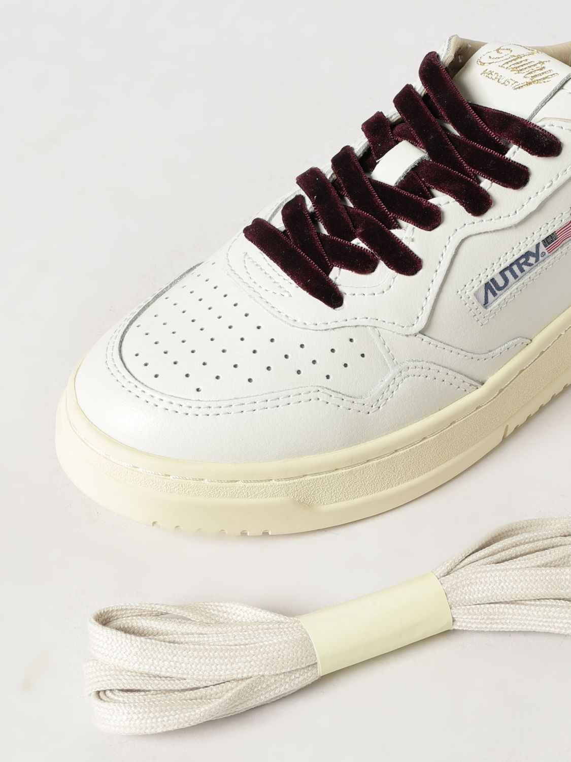 [AUTRY] Sneakers FW26 AULW VZ01