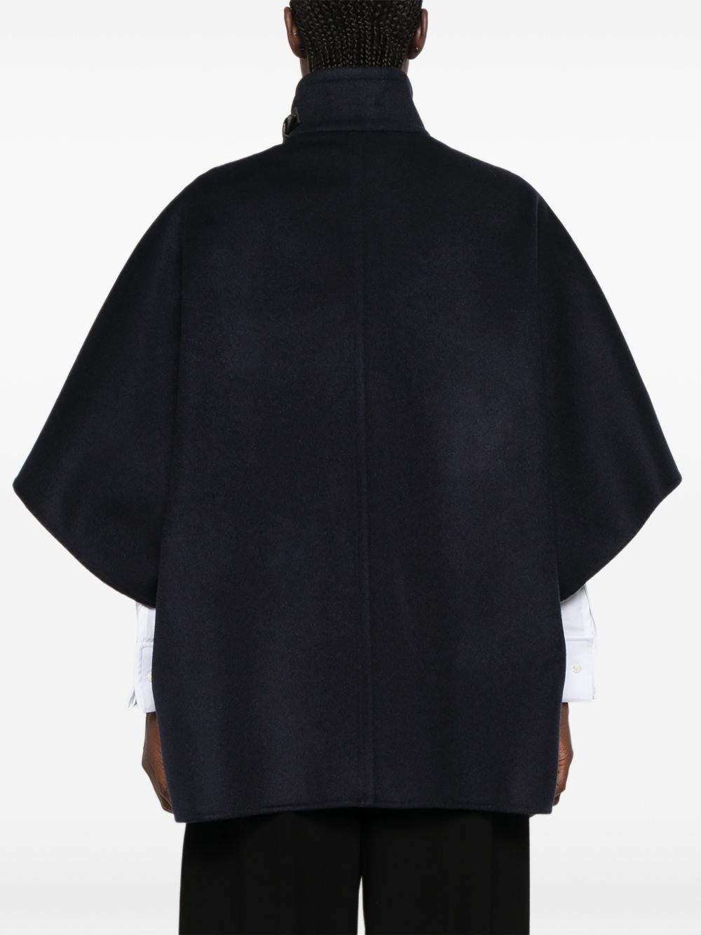 [MaxMara] Cape FW26 2624736101600889027