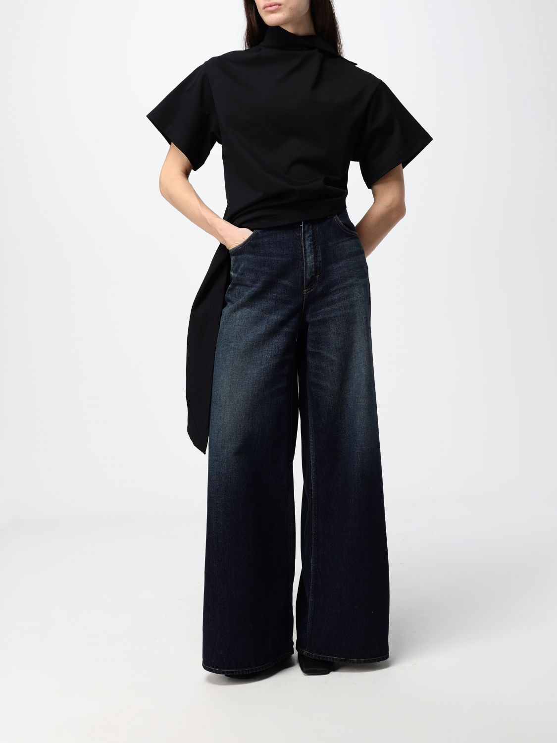 [Alaia] T-shirts Short Sleeve FW26 AA9I0033J103D 999