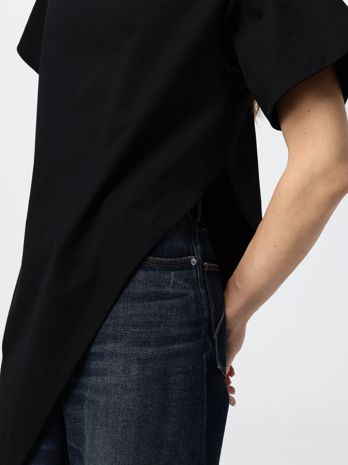 [Alaia] T-shirts Short Sleeve FW26 AA9I0033J103D 999