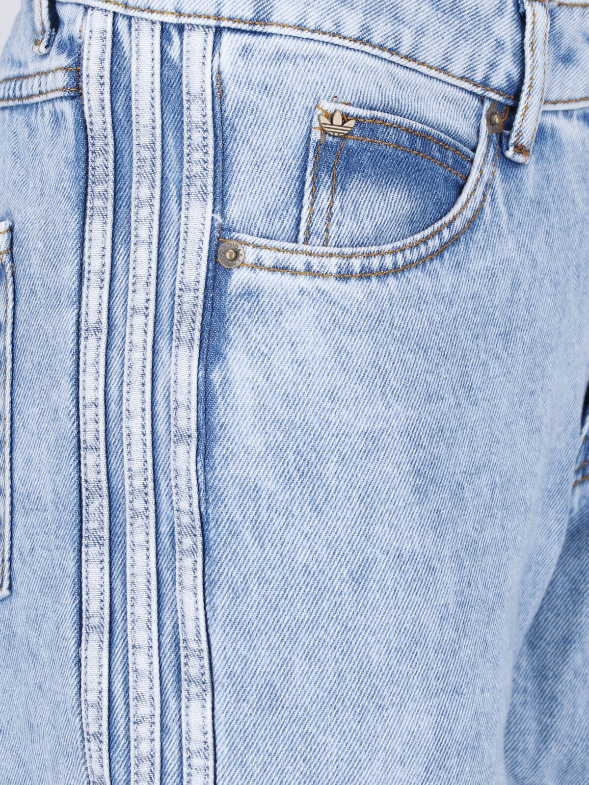 [Adidas] Jeans FW26 KQ6490LGHDEN