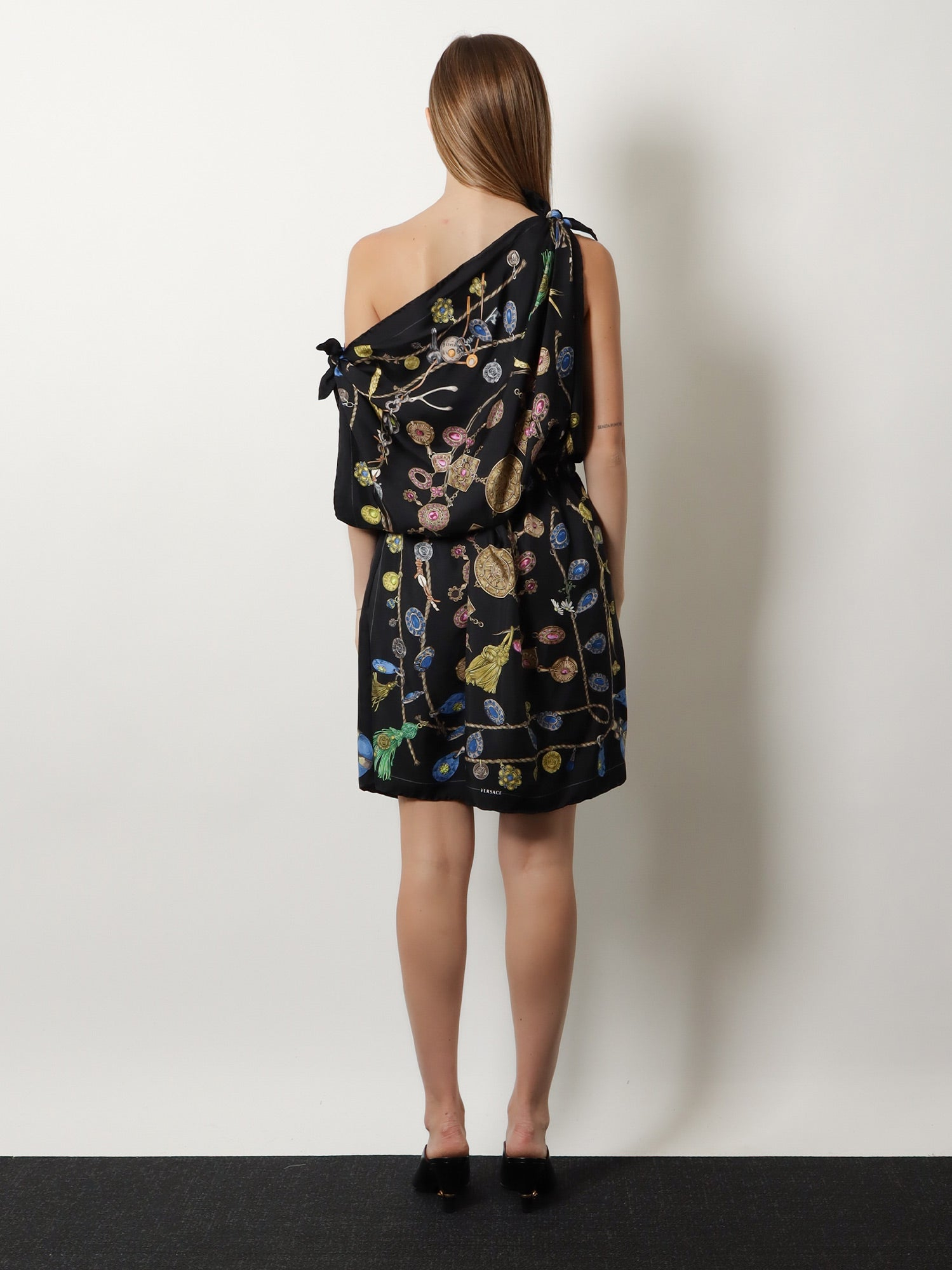 [Versace] Sleeveless dress FW26 10258711A186735BF10