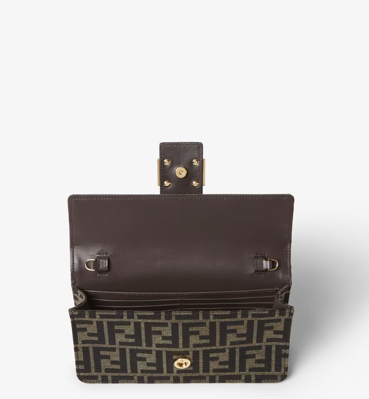 [Fendi] Shoulder bag FW26 8M0602B17AF14YN