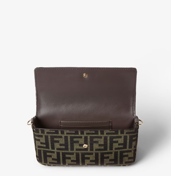 [Fendi] Shoulder bag FW26 8M0600B1JYF0VAT