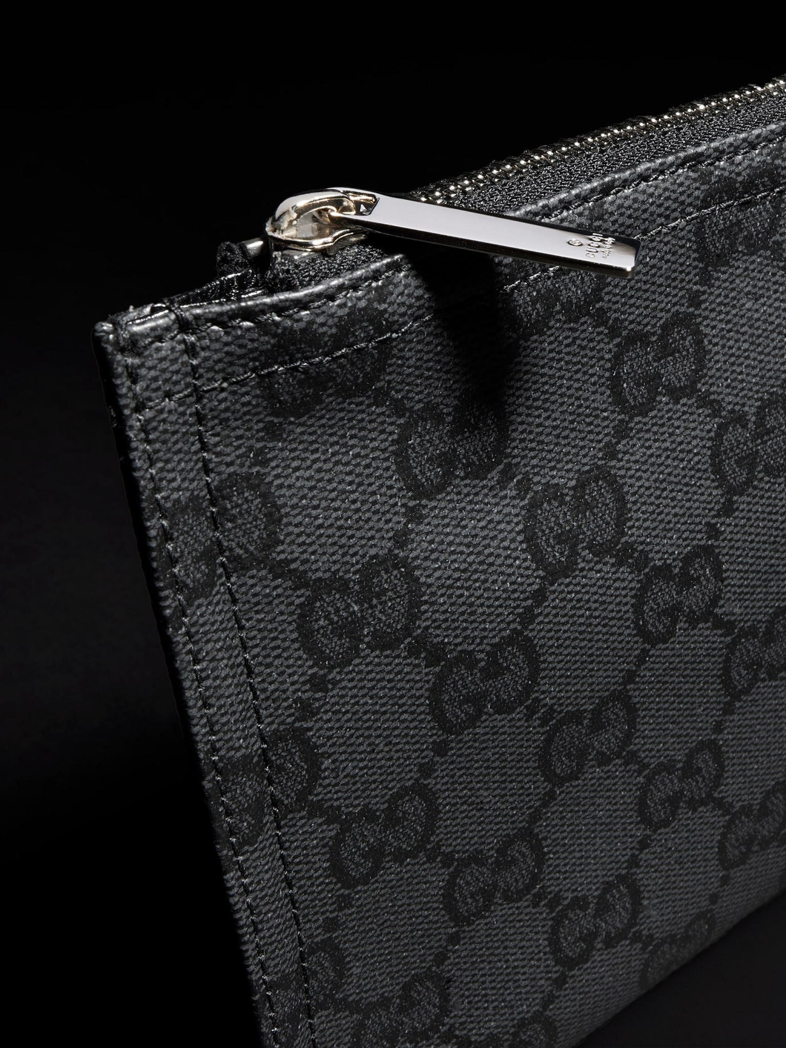 [Gucci] Clutch bag FW26 876478FAF8A1000