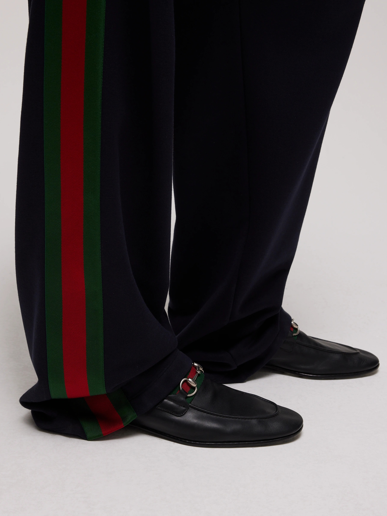 [Gucci] Loafer FW26 874936AAGSM1060