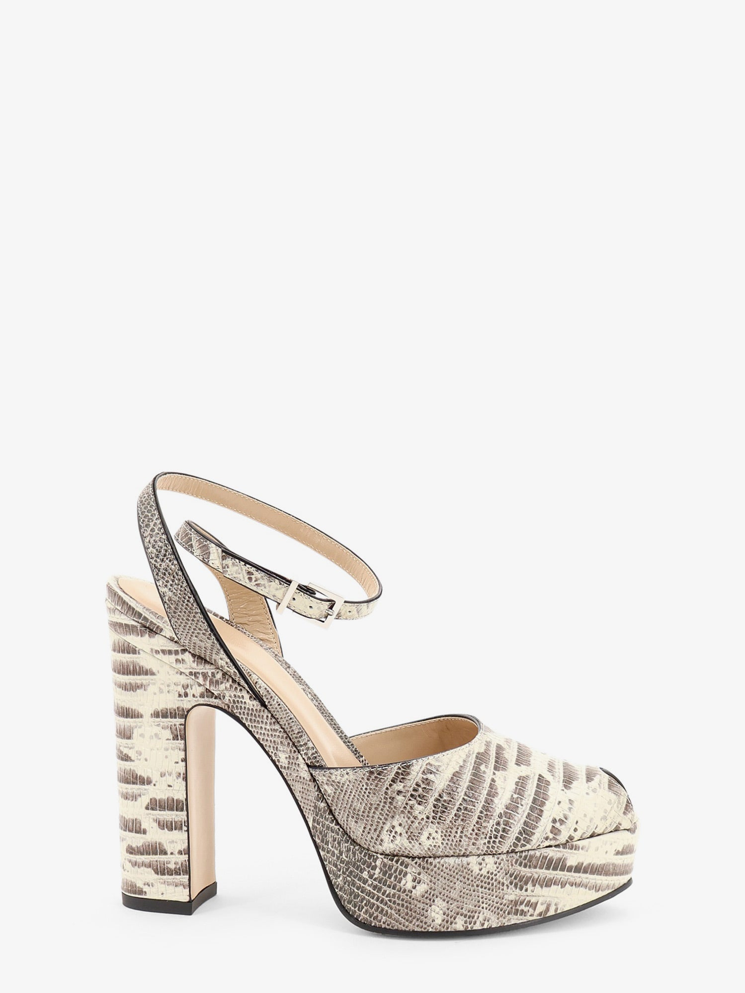 [Fendi] Sandals FW26 8X9239AH6F1WYJ