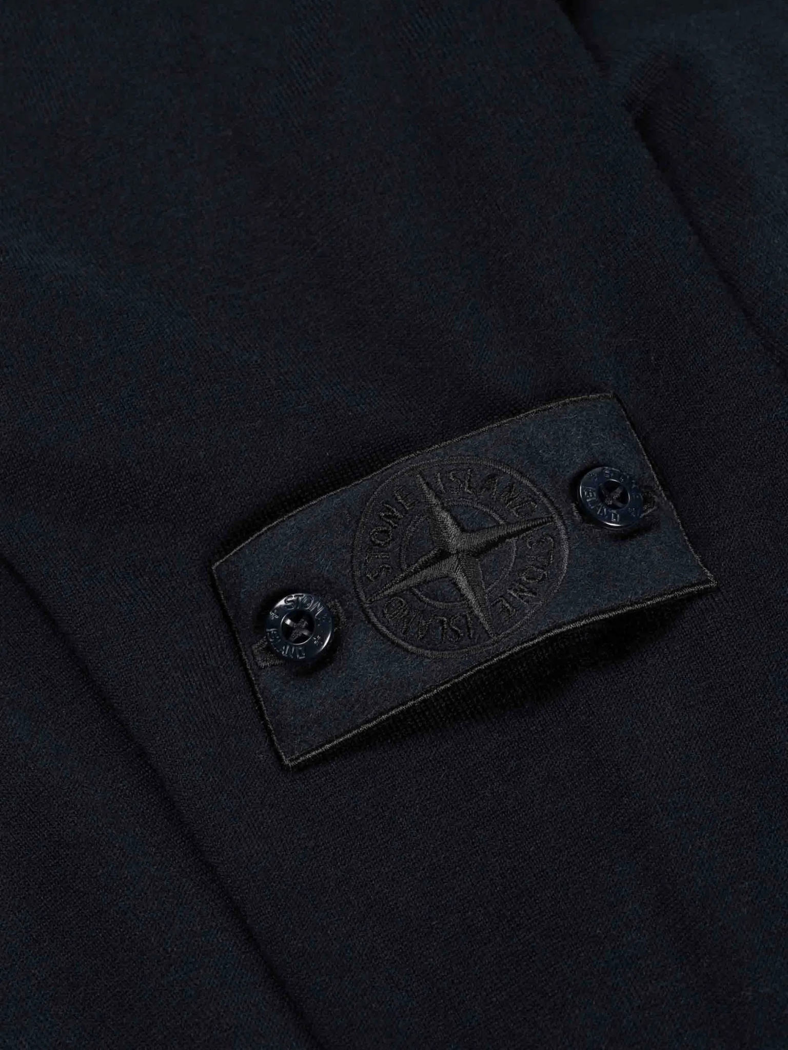 [Stone Island] Knitwear FW26 L2S155100066S00FC