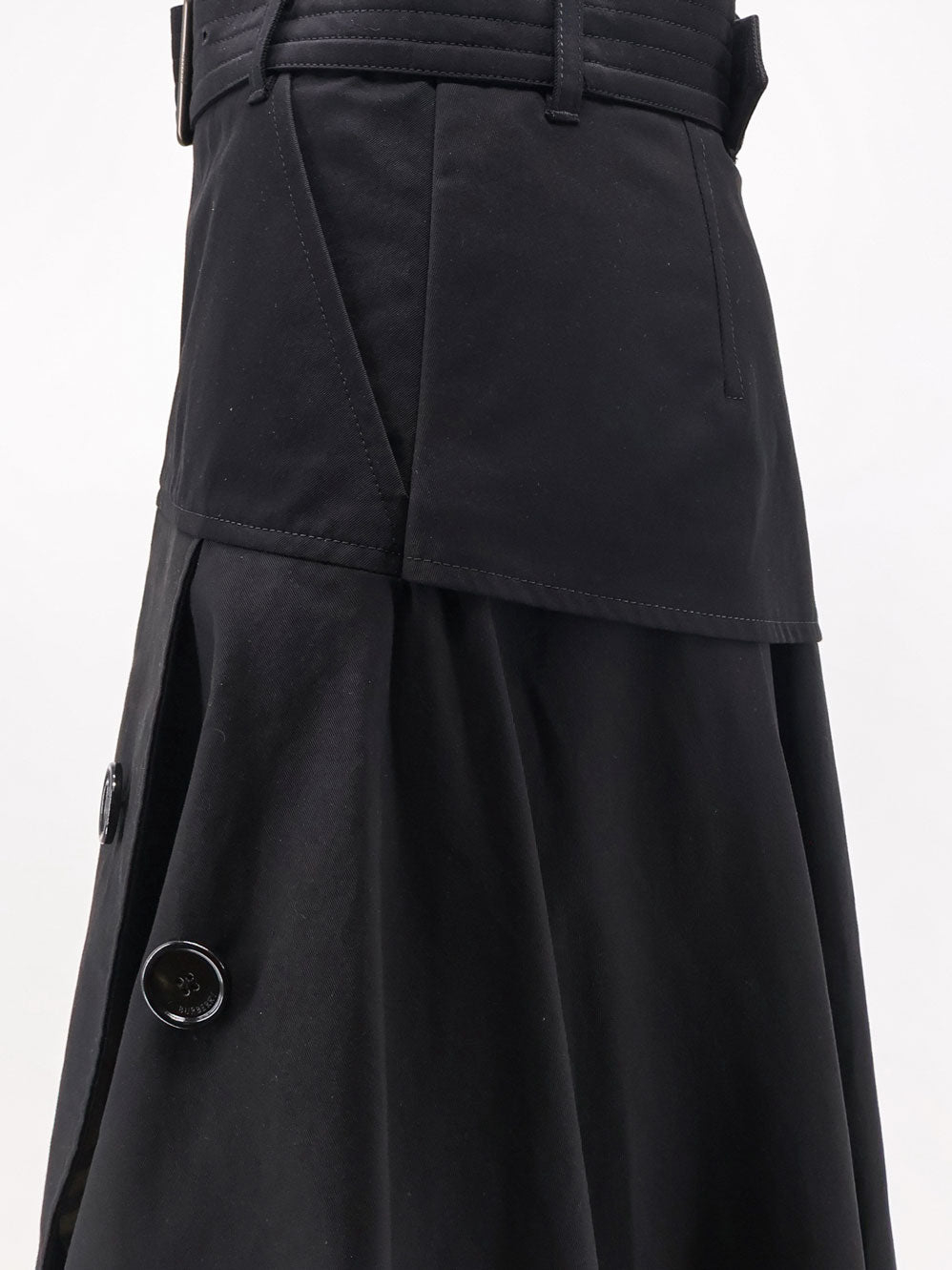 [Burberry] Long skirt FW26 8129543A1189