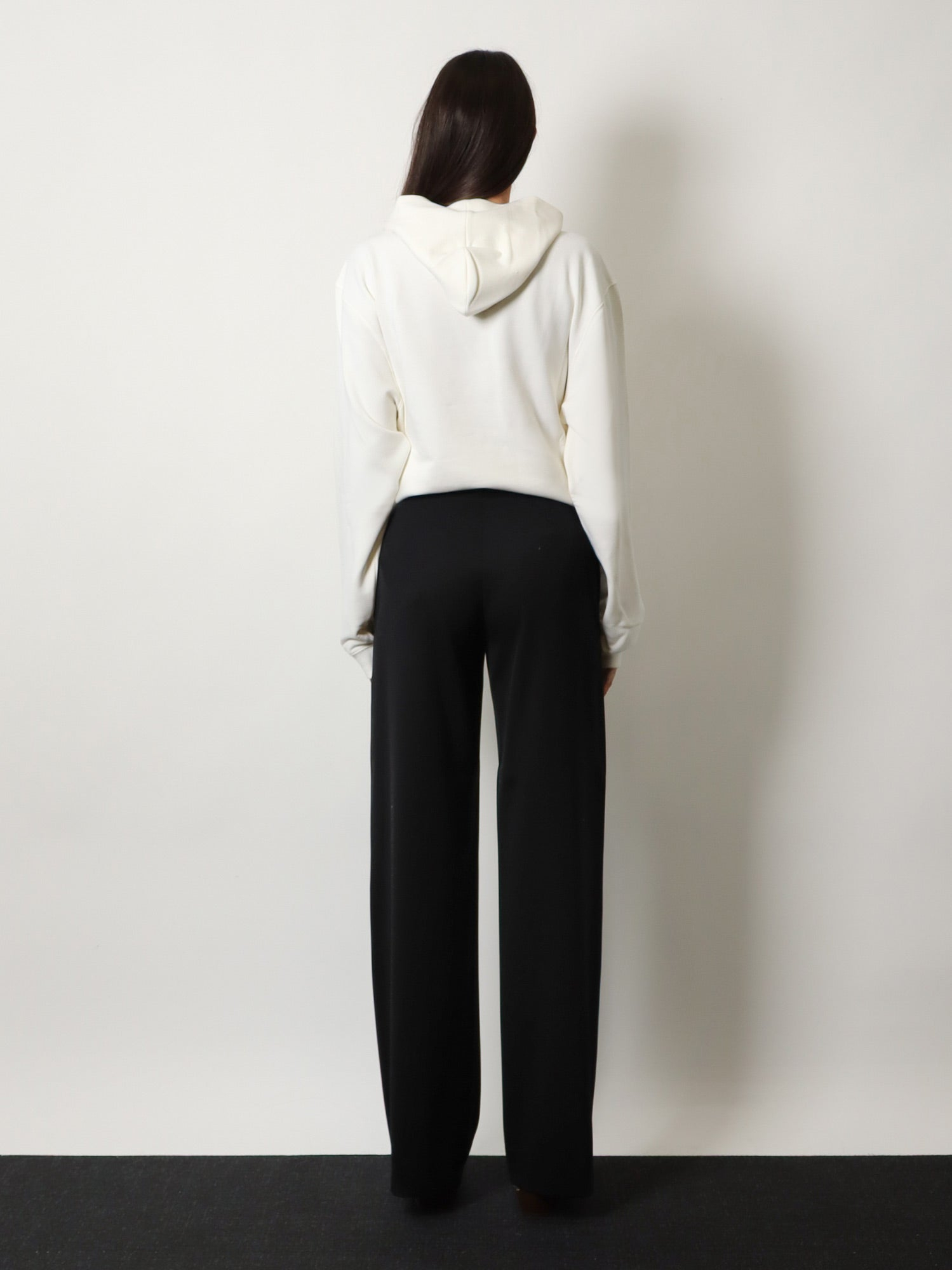 [Gucci] Trousers FW26 872460ZAU441000