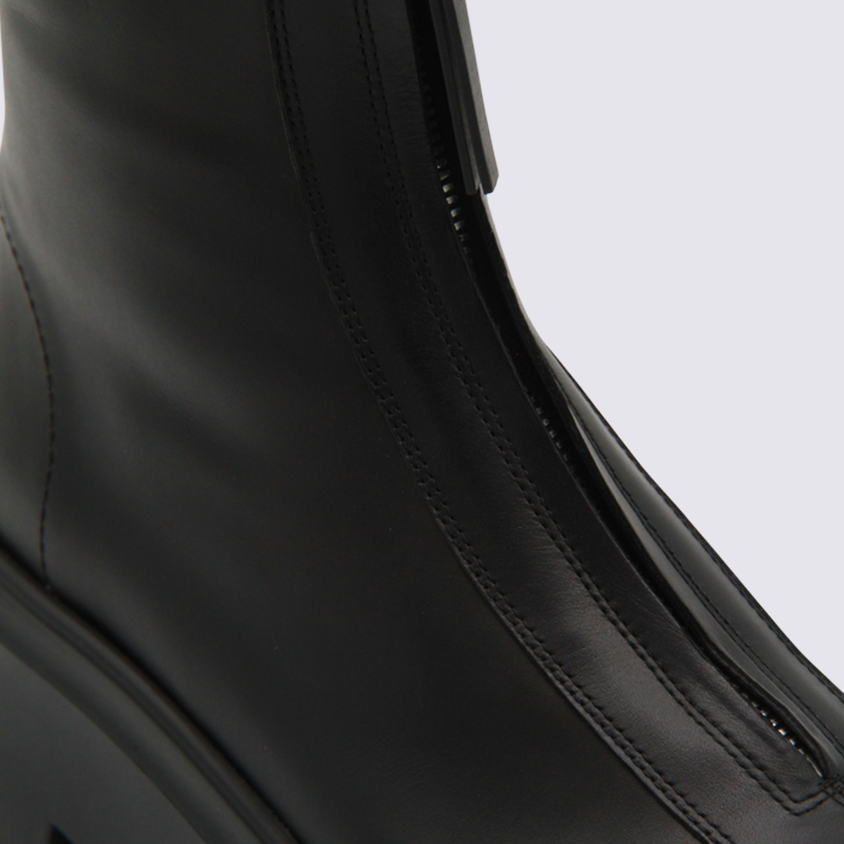 [THE ROW] Ankle Boots FW26 F1144L64RBLK