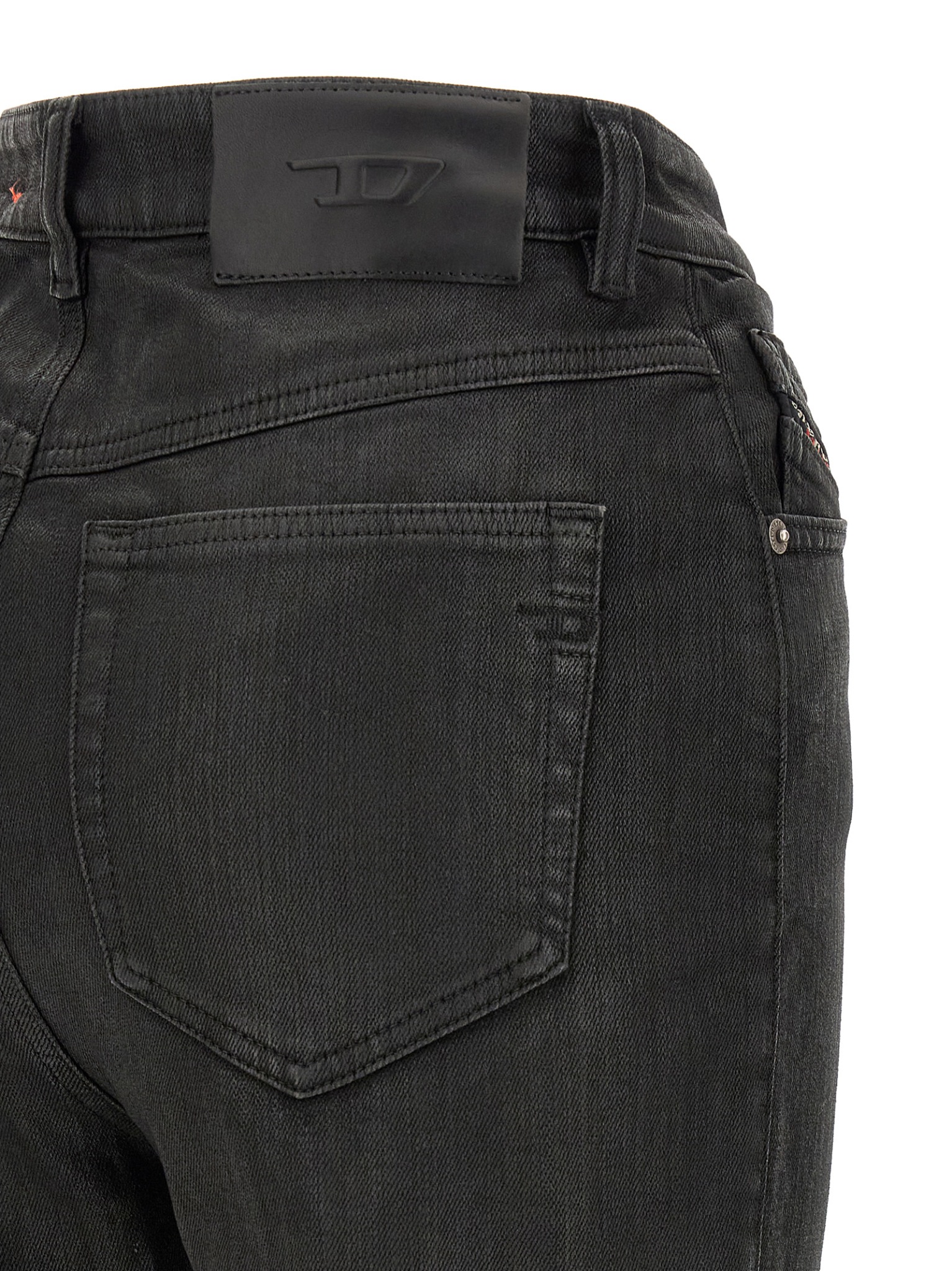 [Diesel] Jeans FW26 A2358609P7802