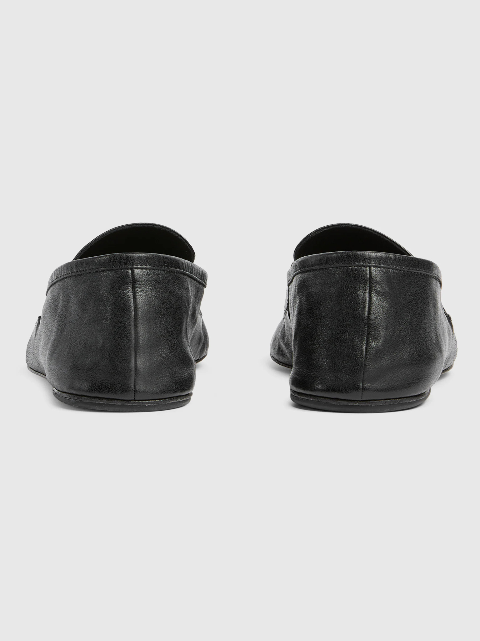 [Gucci] Loafer FW26 867507AAGEH1000