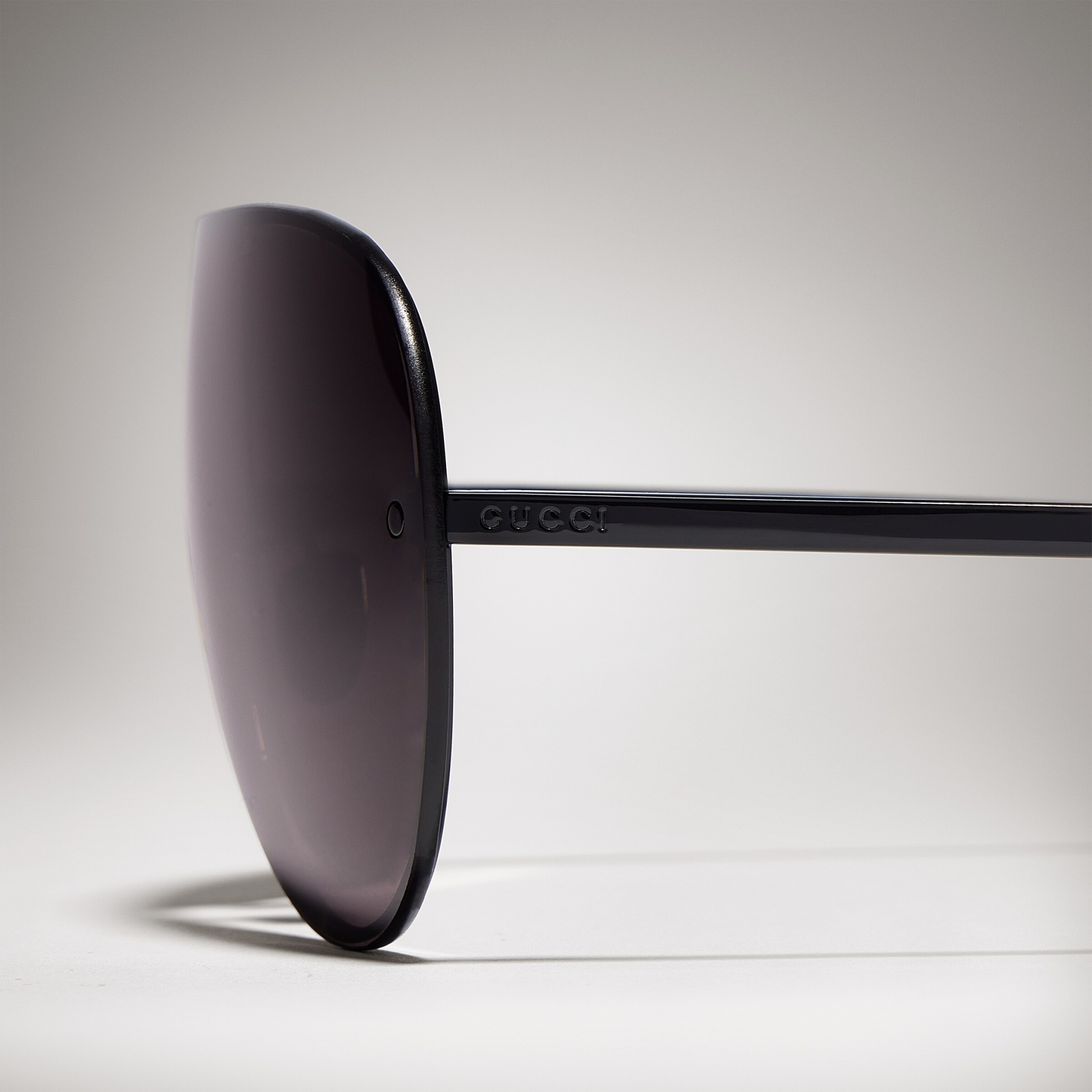 [Gucci] Sunglasses FW26 875985I33301012