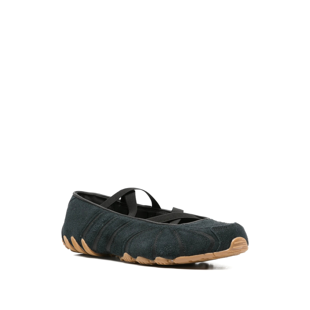 [Adidas] Sneakers FW26 KI7740