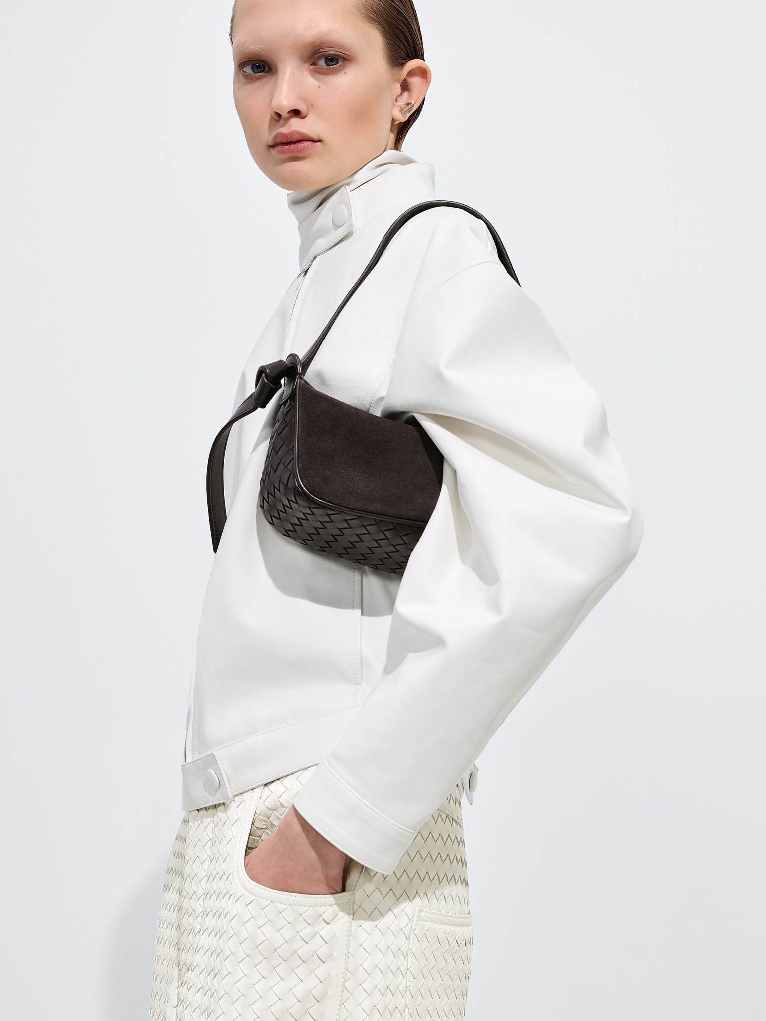 [Bottega Veneta] Shoulder bag FW26 876370V6T612028