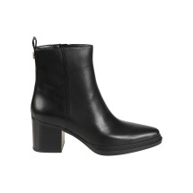 [Michael Kors] Boots FW26 40F5LXME5L